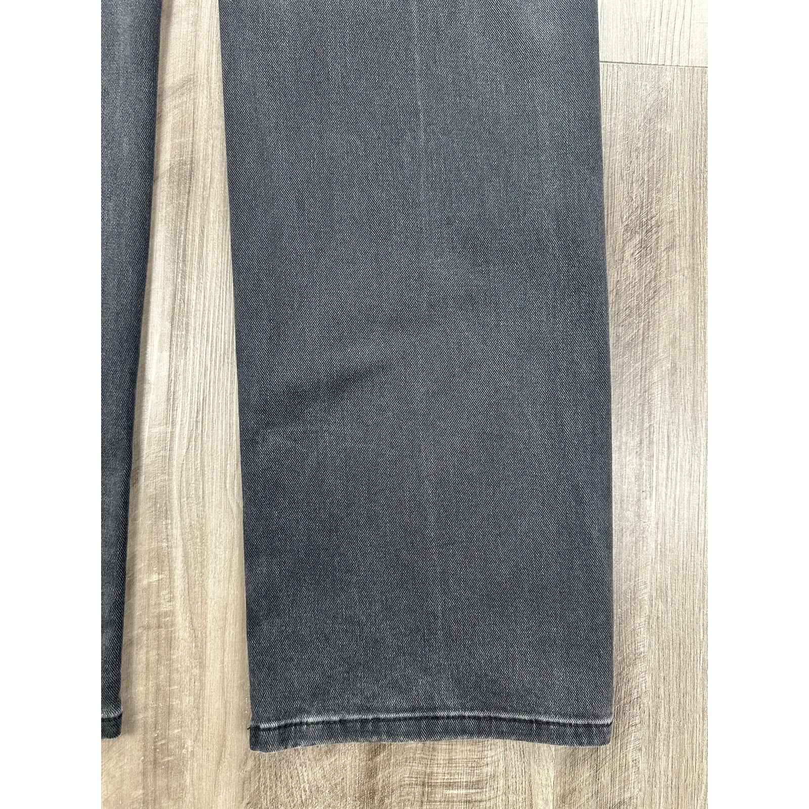Mott and Bow Straight Stone Washed Jean in Black — Size 36x32 // Preowned