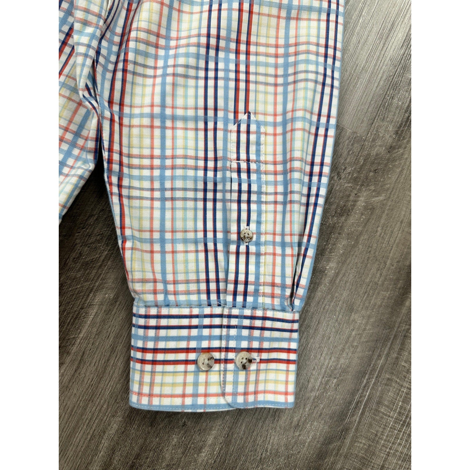 Ariat Pro Series Plaid Long Sleeve Button Down Shirt in White Light Blue Red Blue Charcoal Yellow and Coral — Size XL // Preowned