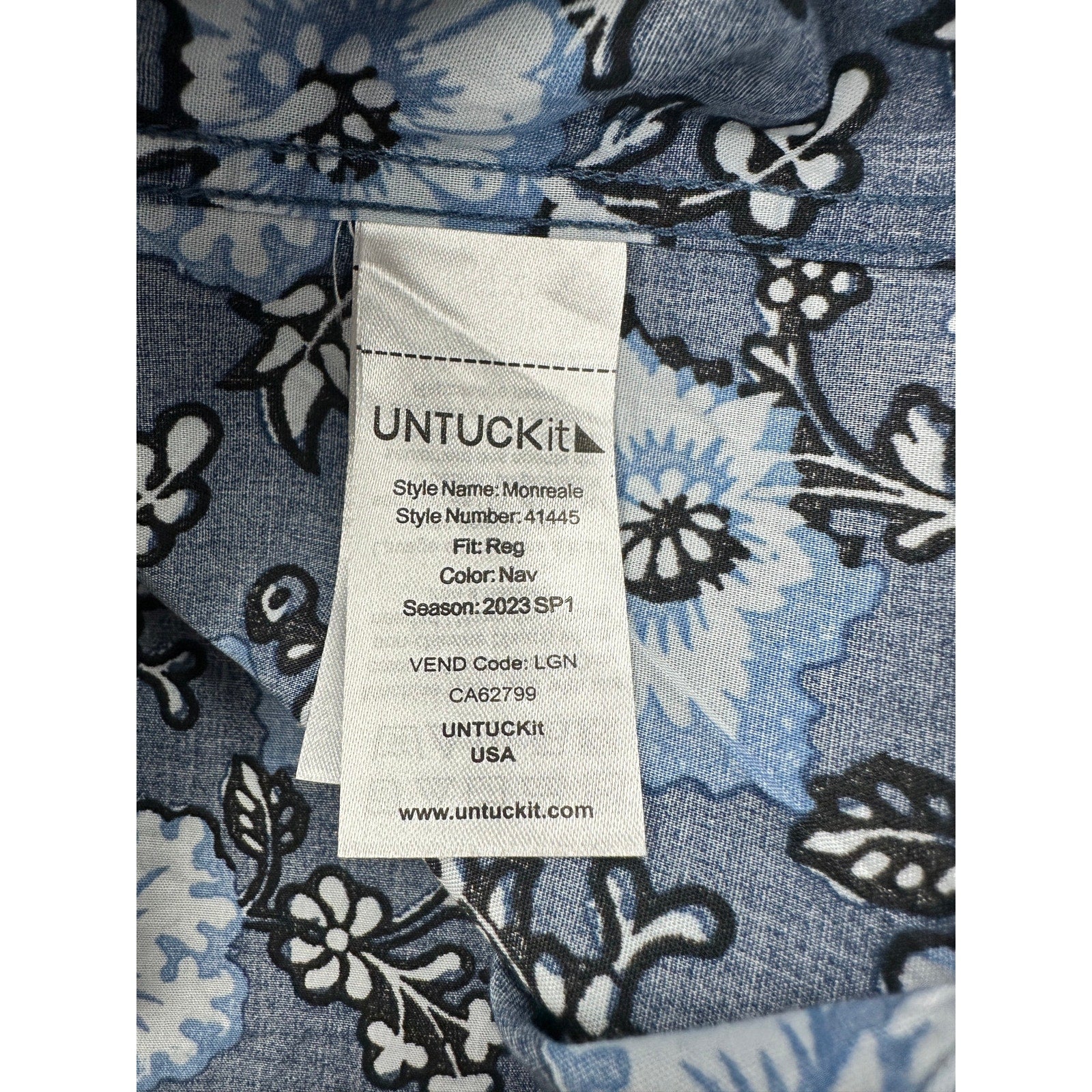 UNTUCKit Monreale Hawaiian Regular Fit Short Sleeve Shirt in Navy, Blue, White — Size 3XL // Preowned