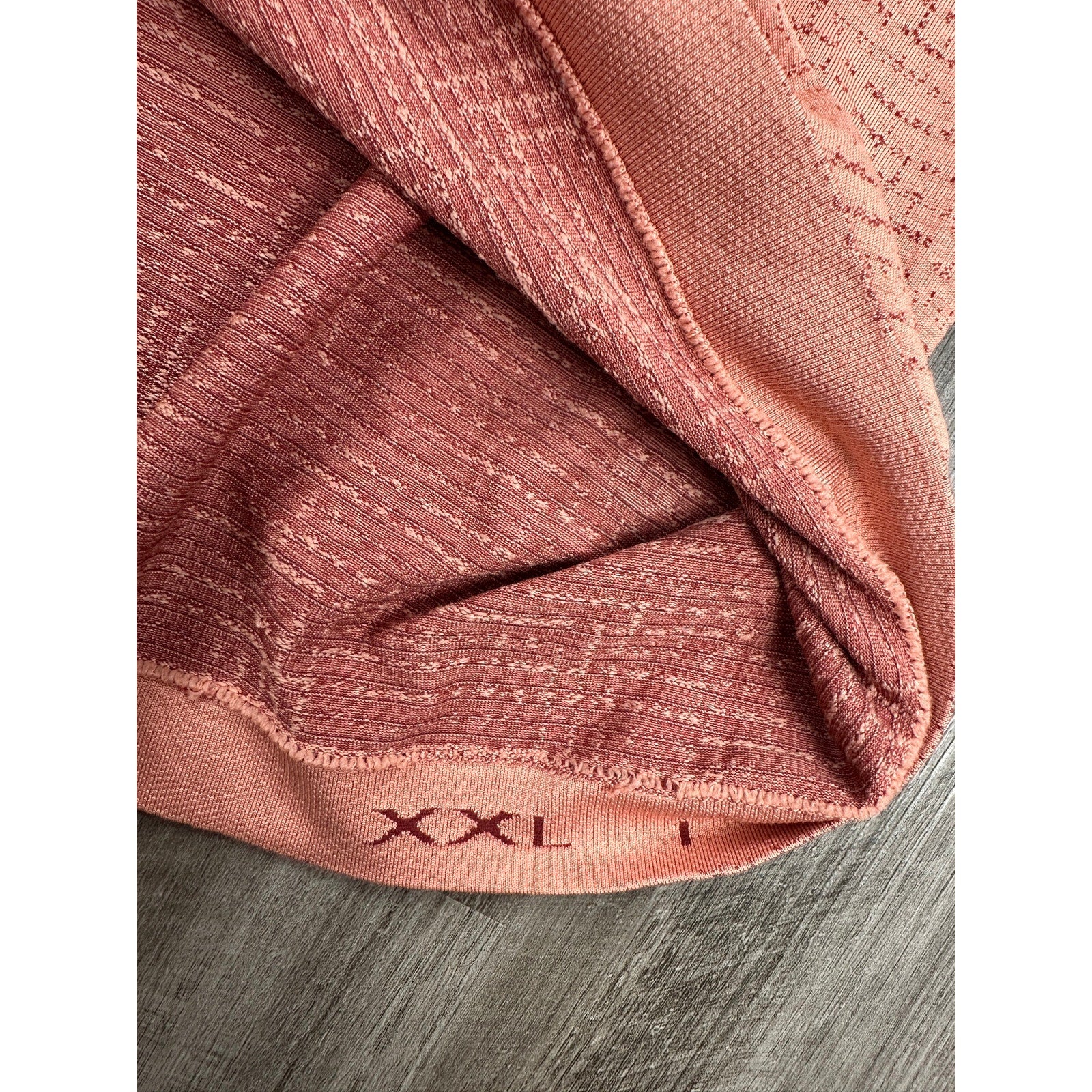 Lululemon Metal Vent Tech Long Sleeve Tee in Peach Orange — Size 2XL // Preowned