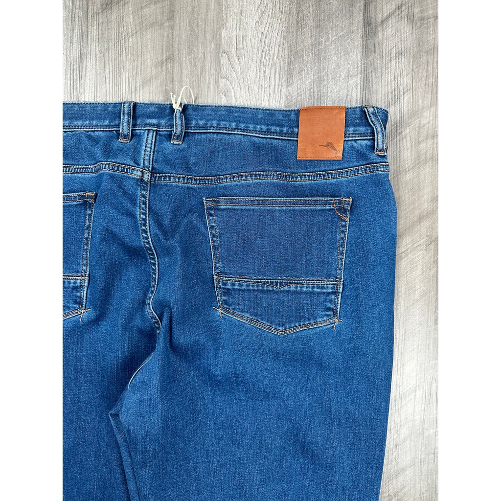 Tommy Bahama Boracay Classic Straight Leg Jean in Medium Indigo Wash — Size 42x30