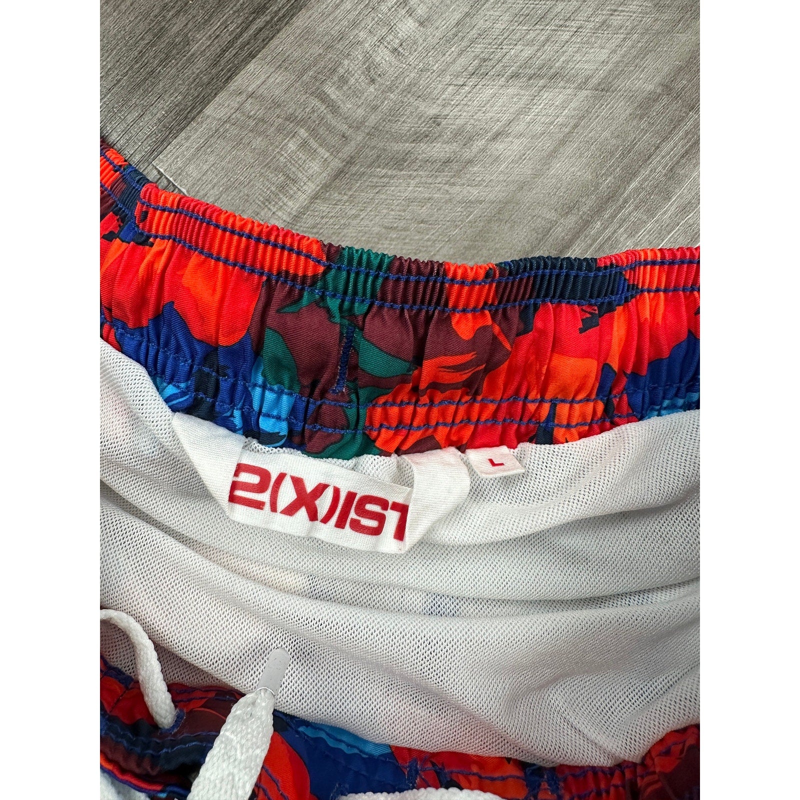 2(X)IST Floral Swim Trunks in Red, Maroon, Blue, Green — Size Large // Preowned