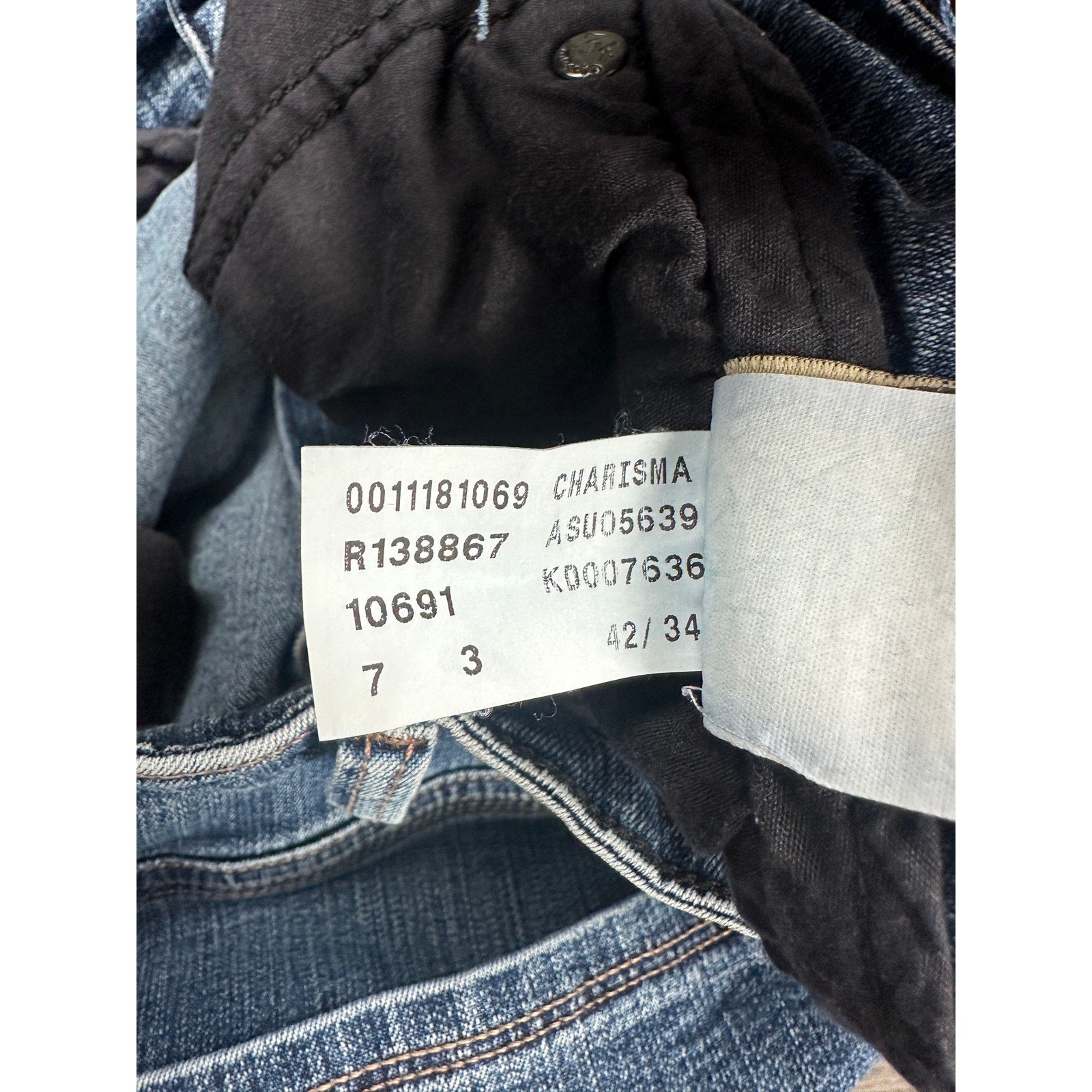 34 Heritage Charisma Relaxed Straight Jeans in Blue — Size 42x34 // Preowned
