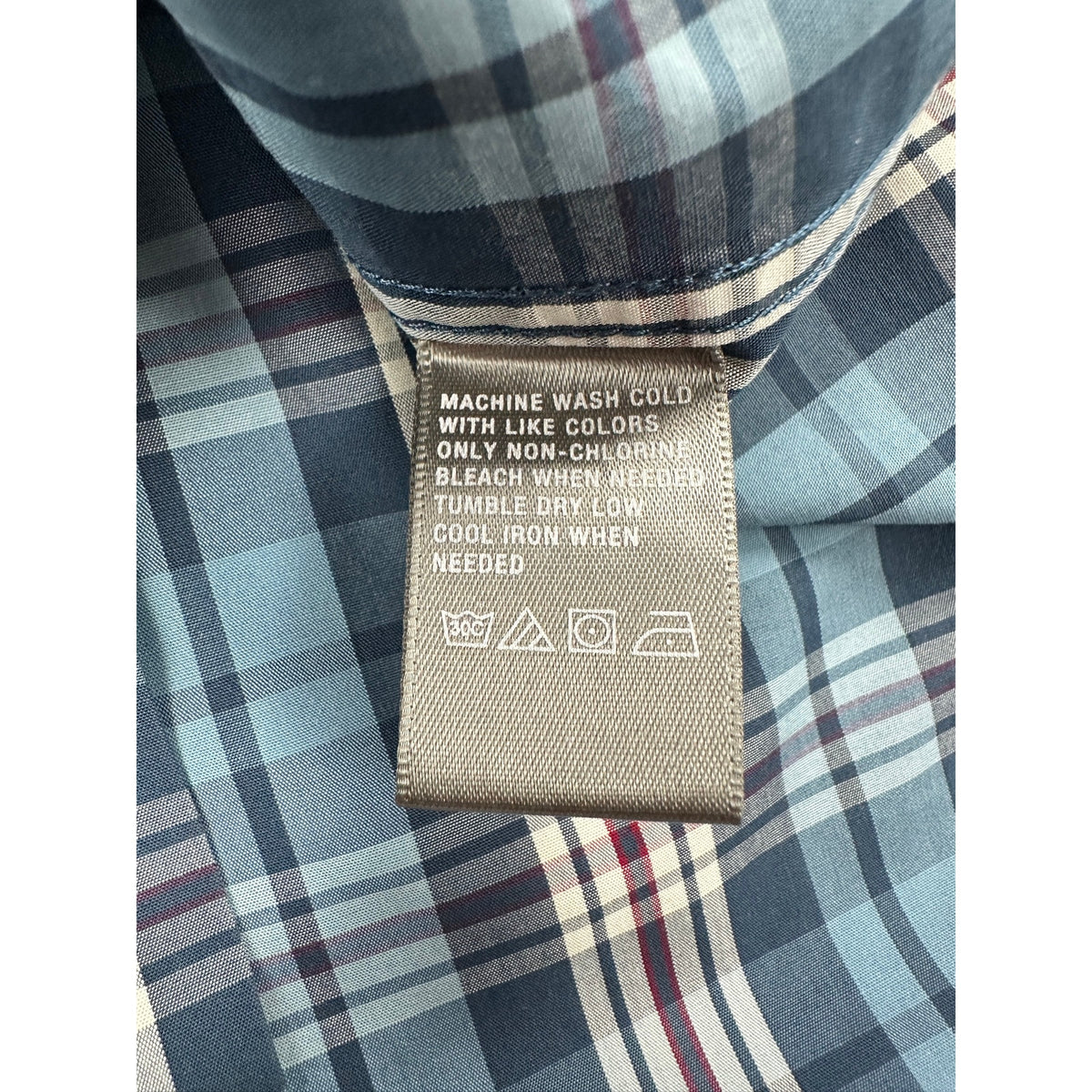 Onward Reserve Classic Fit Non-Iron Plaid Long Sleeve Button Down — Size Large // Preowned