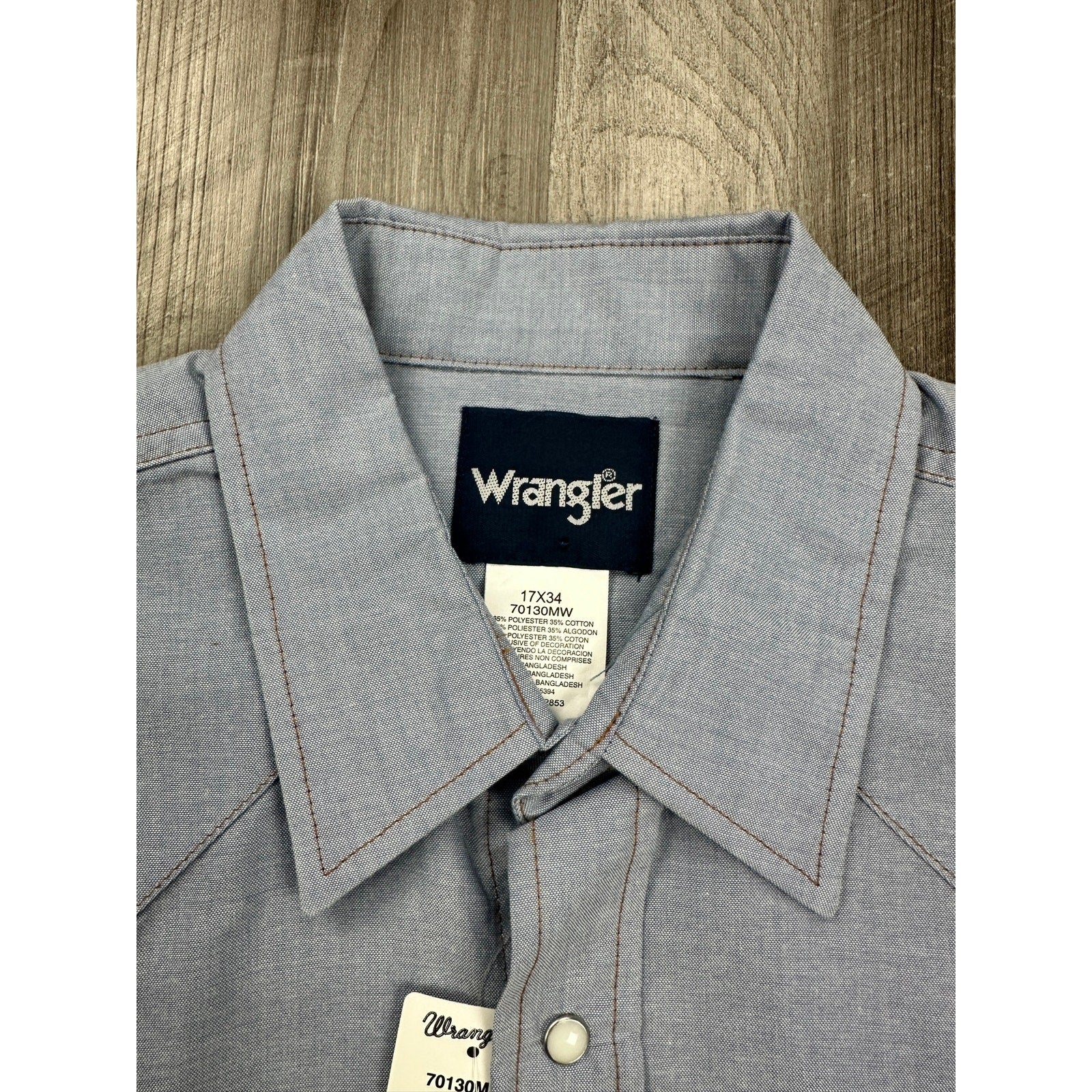 Wrangler Cowboy Cut Work Chambray Long Sleeve Pearl Snap Button Down in Light Blue Chambray — Size 17x34 (XL)