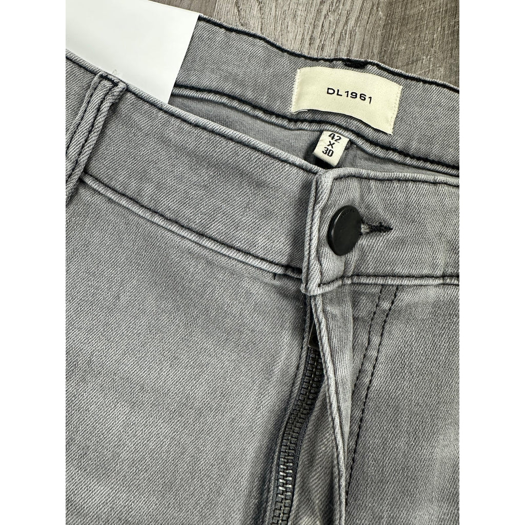 DL1961 Avery Relaxed Straight Jeans — Size 42x30