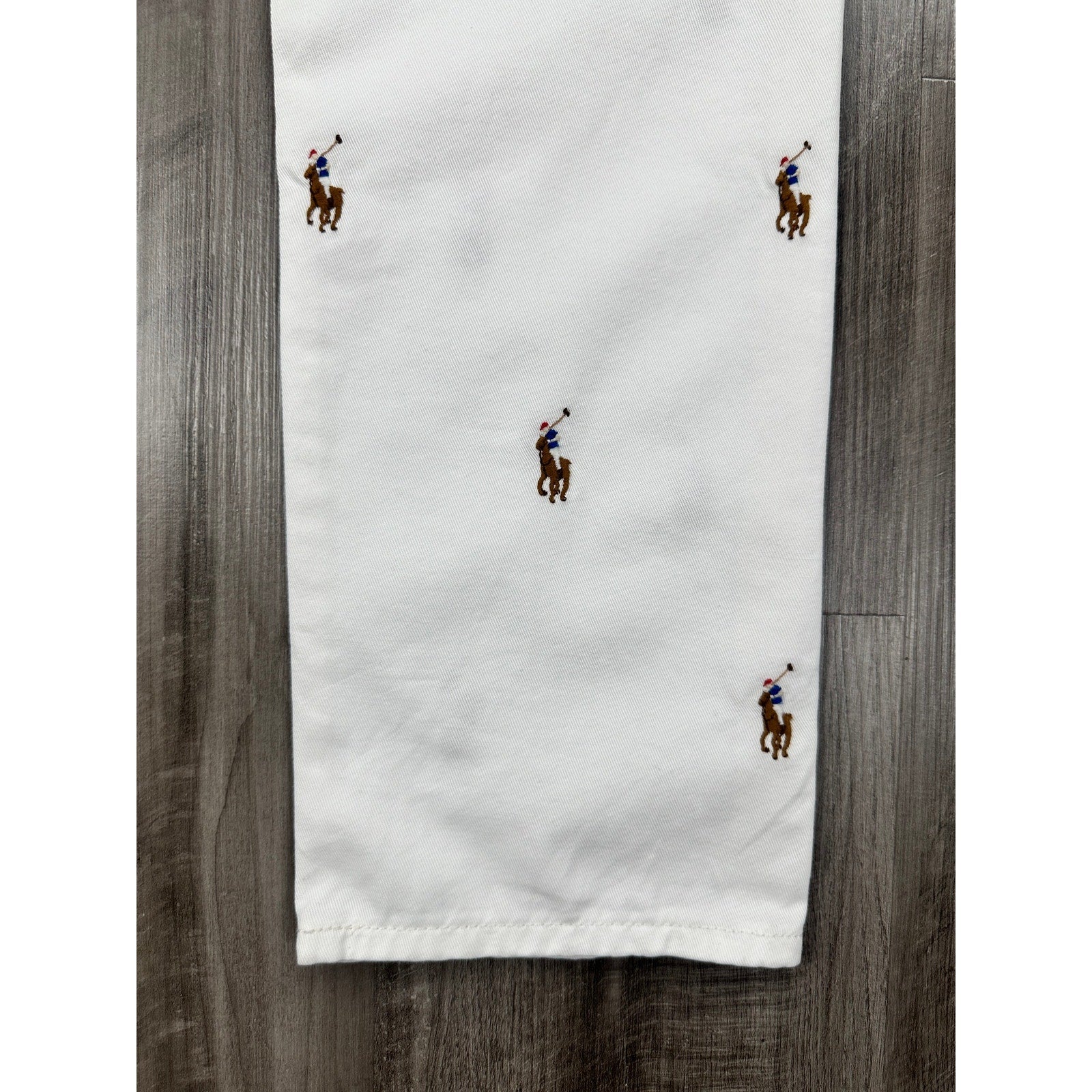 Polo Ralph Lauren All Over Pony Print The Sullivan Slim Jeans in White — Size 30x30