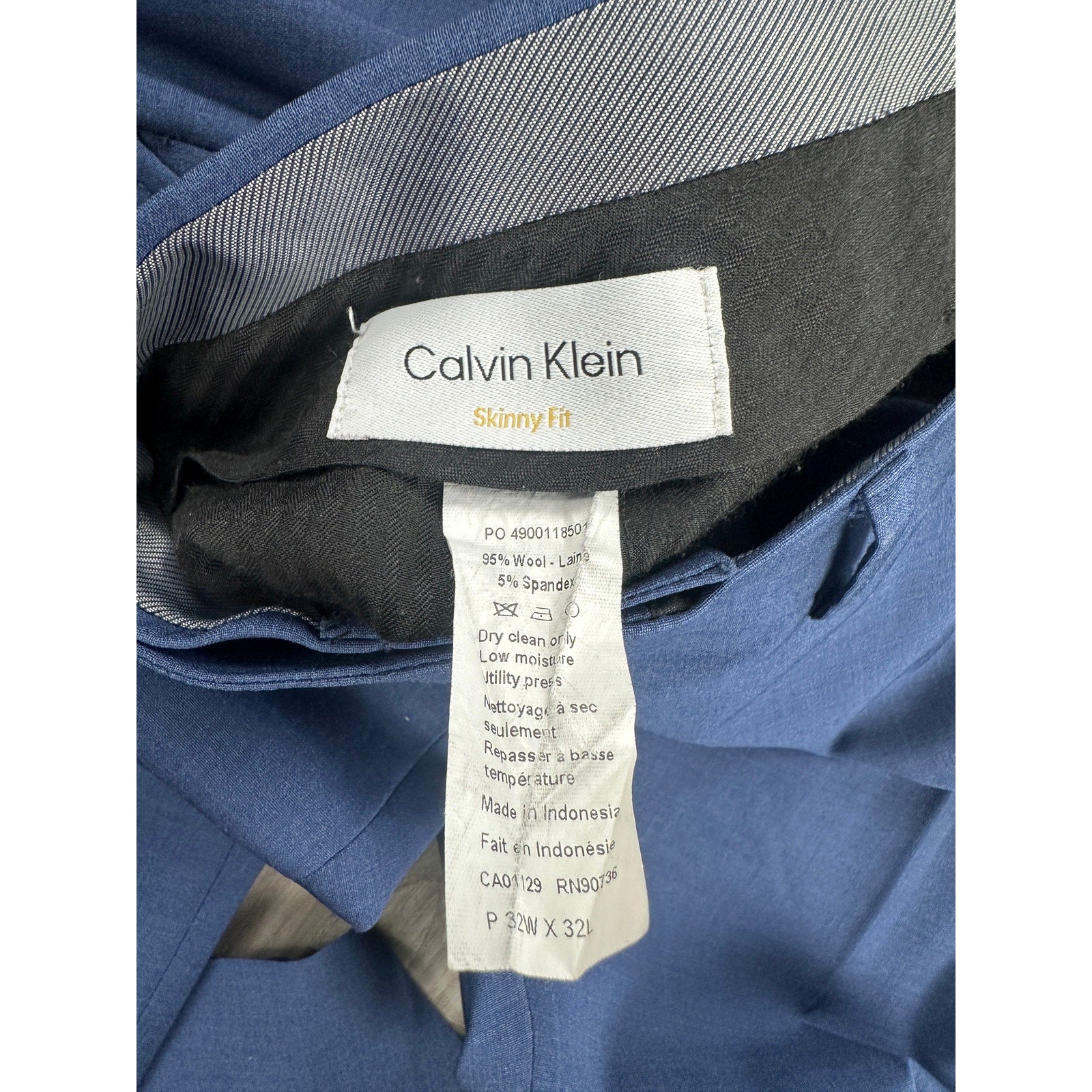 Calvin Klein X Slim Fit Stretch Three Piece Suit in Dark Blue Navy — Size 38R // Preowned
