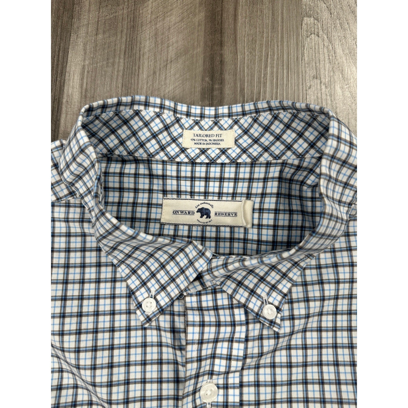 Onward Reserve Tailored Fit Plaid Long Sleeve Button Down in White, Blue, Navy and Dark Tan — Size XL // Preowned