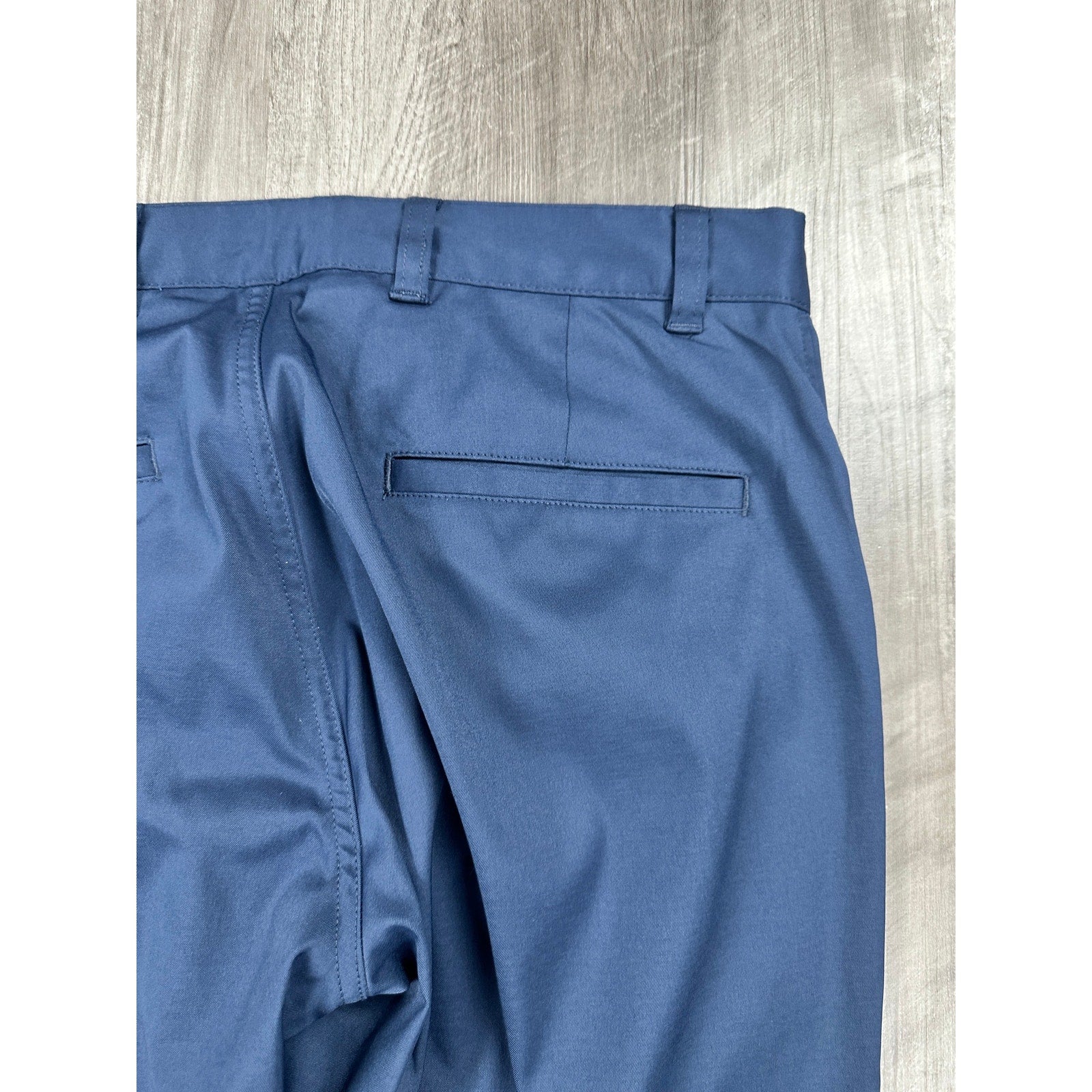 Brooks Brothers Performance Stretch Pants in Navy — Size 33x30 // Preowned