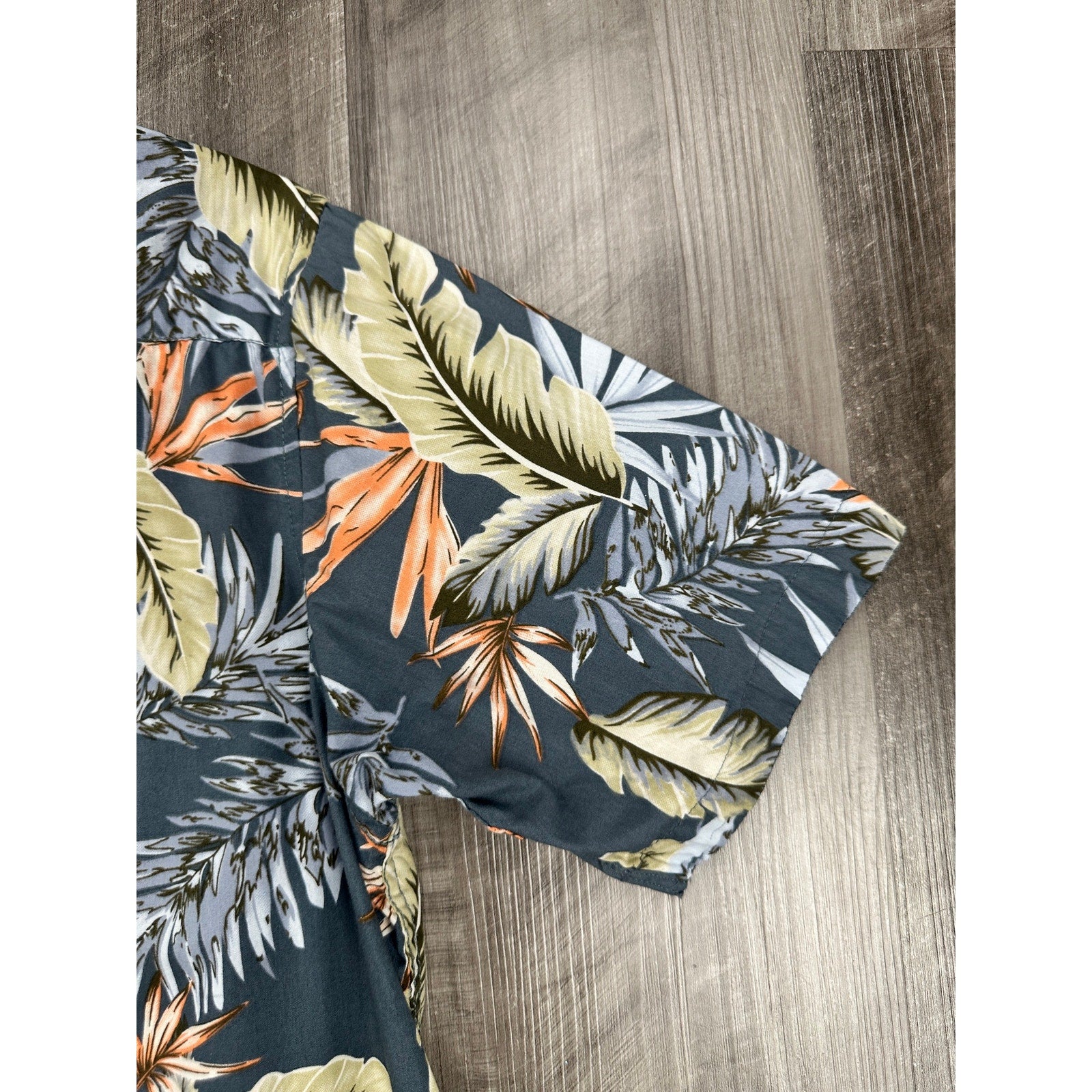 Ron Jon Surf Shop Hawaiian Tropical Short Sleeve Button Down in Dark Slate Blue Green Orange — Size Medium // Preowned