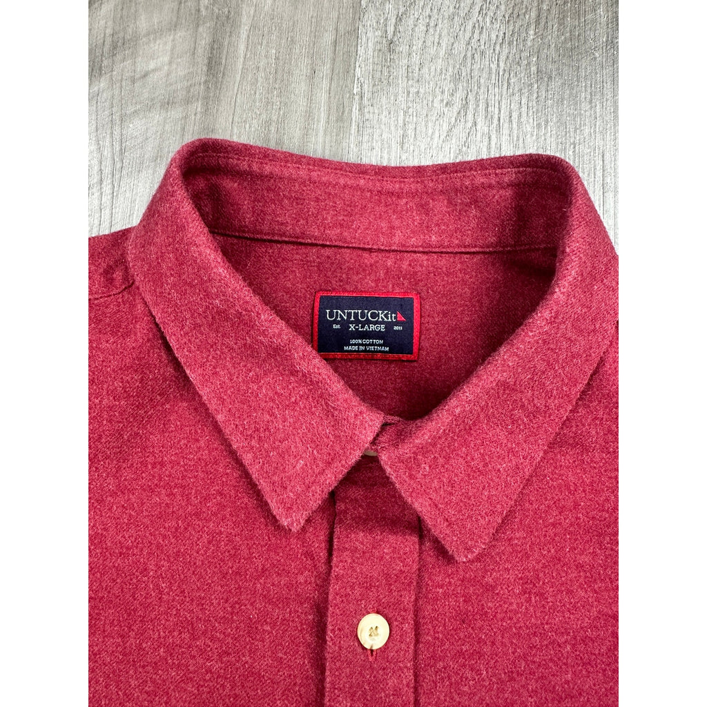 UNTUCKit Sherwood Flannel Long Sleeve Button Down in Dark Red — Size XL // Preowned
