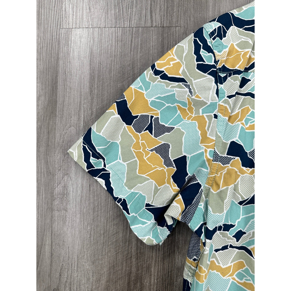 The North Face Baytrail Pattern Short Sleeve Button Down in Light Teal Navy Golden Yellow Light Olive White — Size XL // Preowned