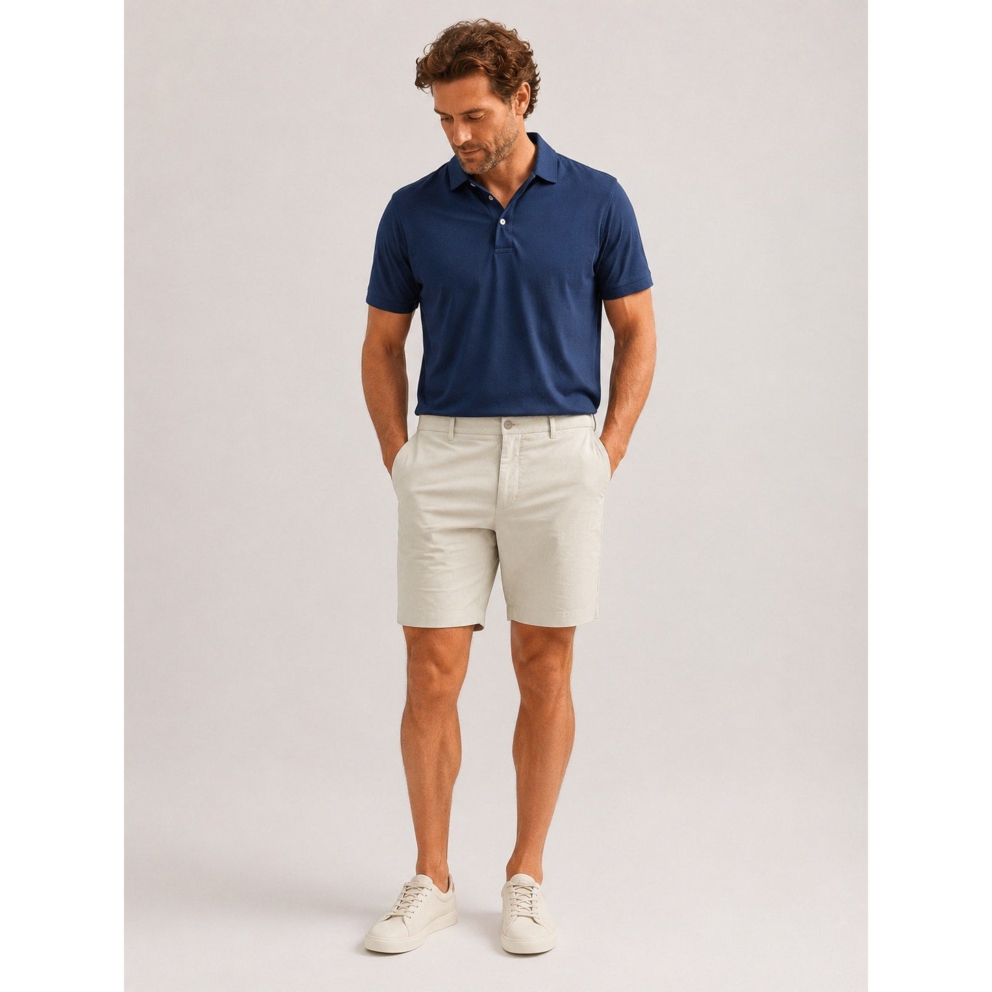 Peter Millar Shackleford Classic Fit Performance Hybrid Short in Sand — Size 40