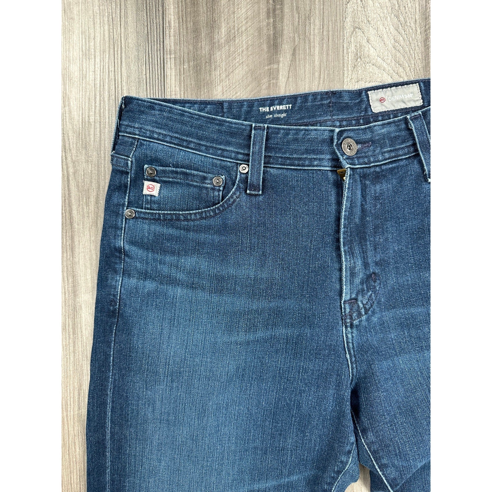AG Adriano Goldschmied Everett Slim Straight Denim 360 Jean in Blue — Size 32x34 // Preowned