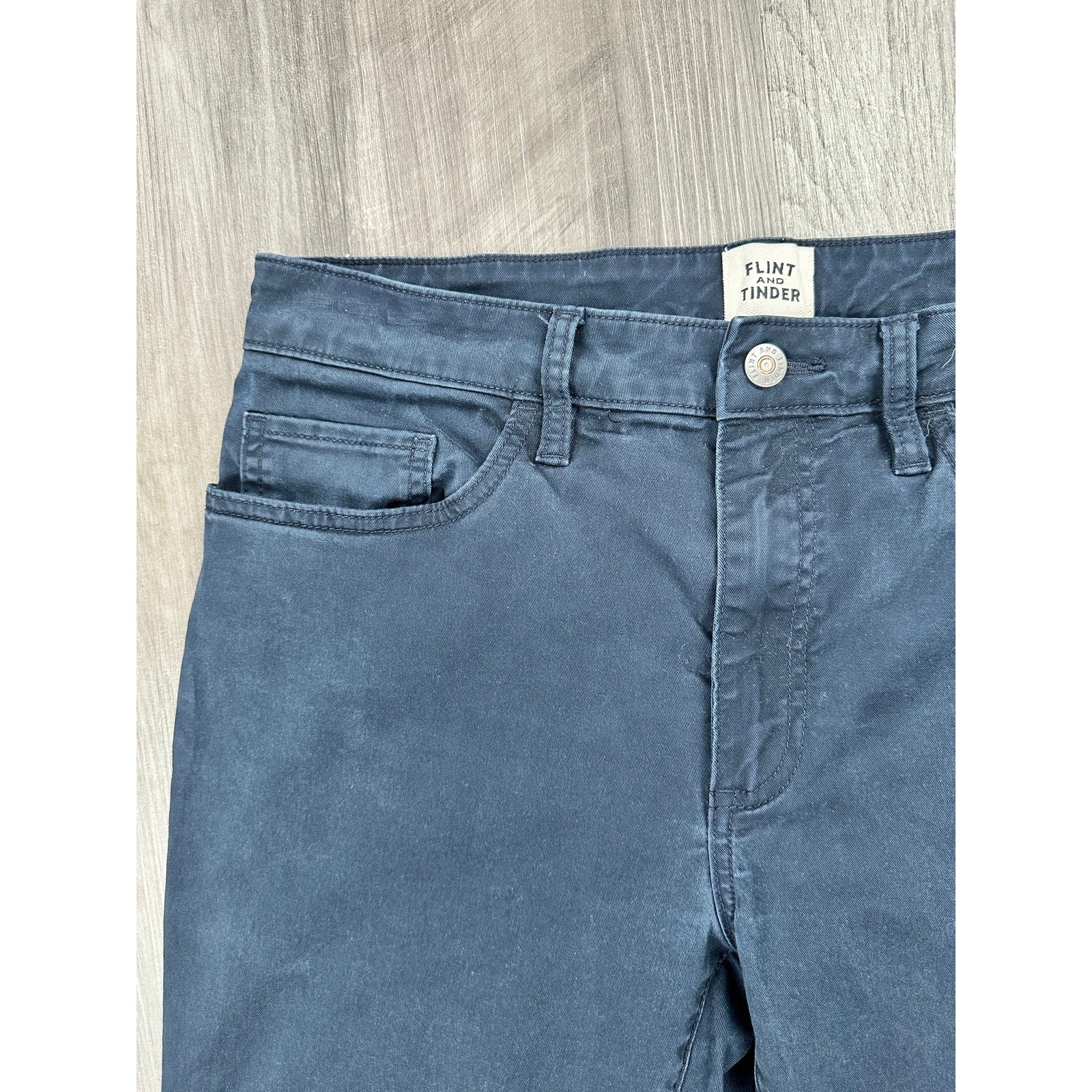 Flint & Tinder Straight Fit 5 Pocket Chino Pants in Navy — Size 31x30 // Preowned