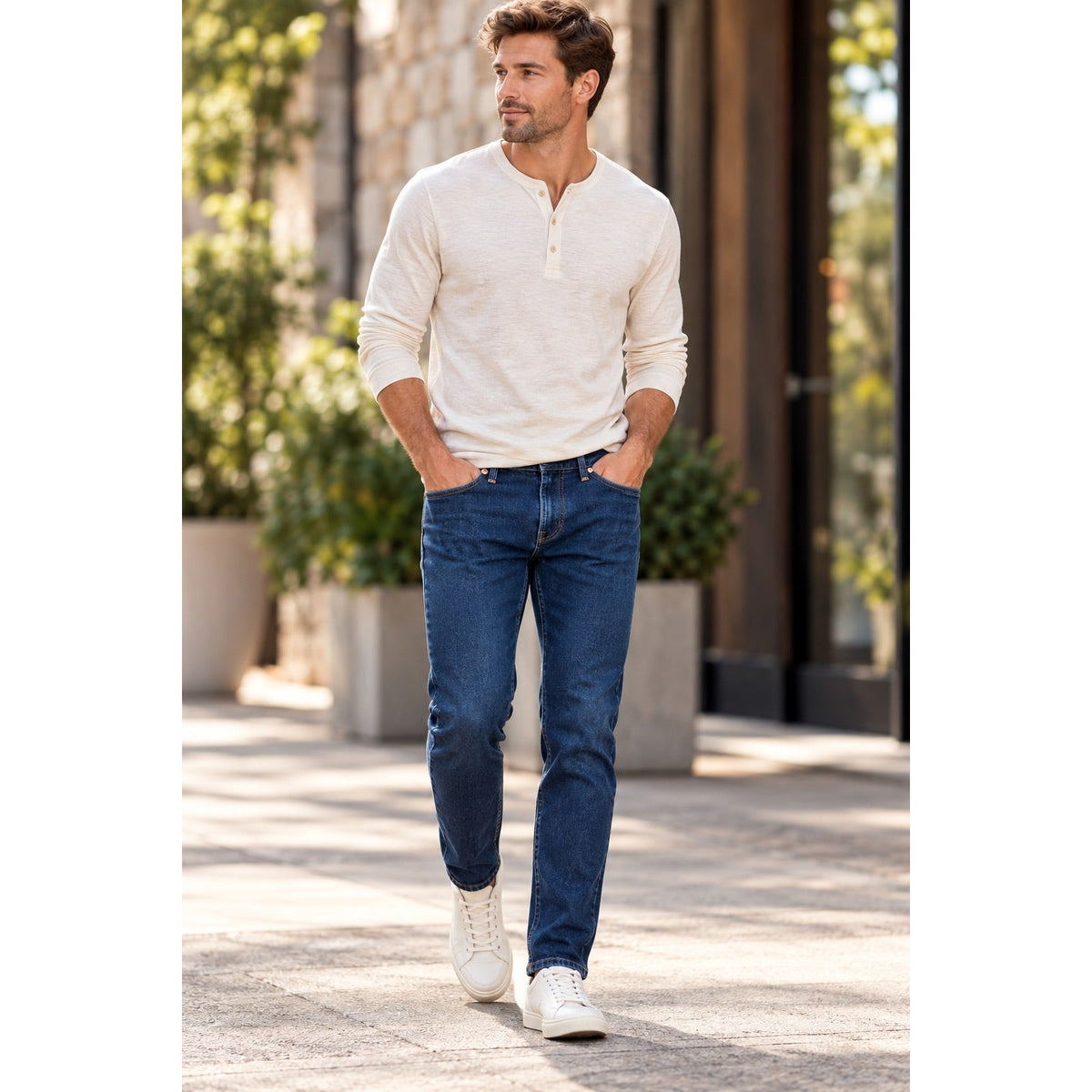 Everlane The Slim 4-Way Stretch Organic Jeans — Size 32x28 // Preowned