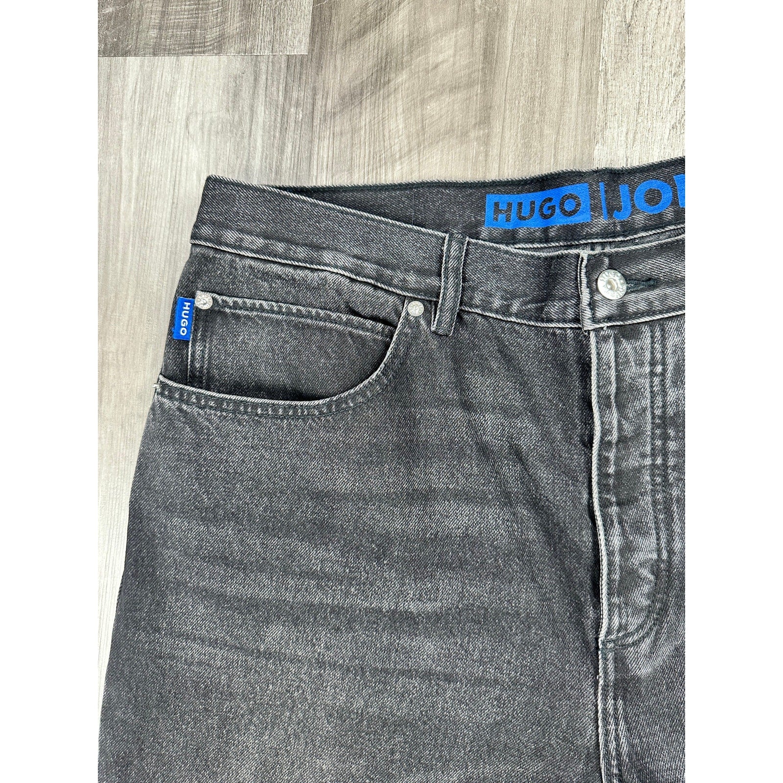 HUGO Jonah Regular Straight Jeans in Black — Size 36x32