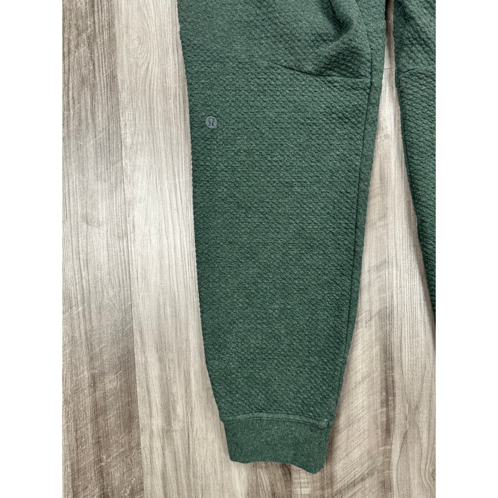 Lululemon At Ease Knit Joggers in Olive Green — Size Medium // Preowned