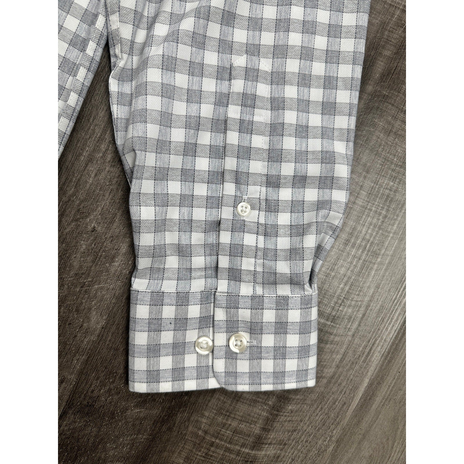 Johnnie-O Allworth Performance Checkered Long Sleeve Button Down in Light Gray — Size XL