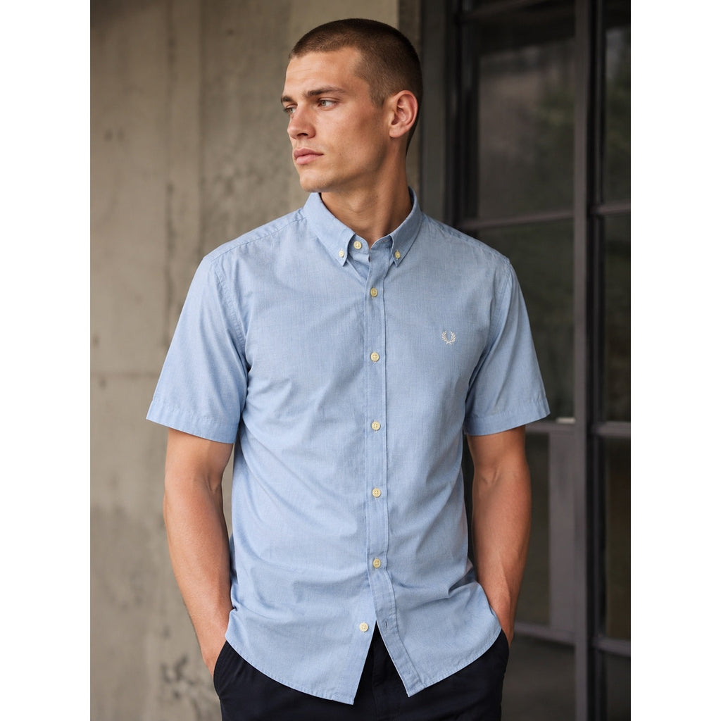 Fred Perry Slim Fit Short Sleeve Button Down in Blue — Size XL // Preowned