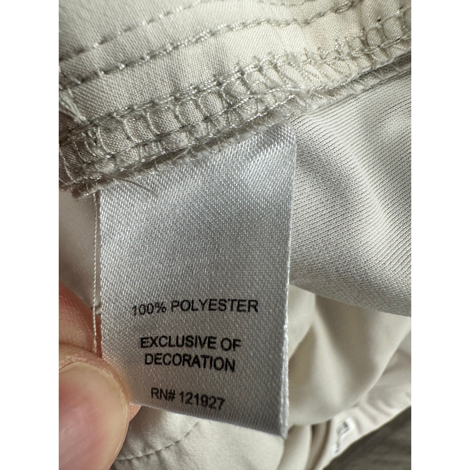Johnnie-O Cros Country Prep Performance Pants in Stone — Size 33x34 // Preowned
