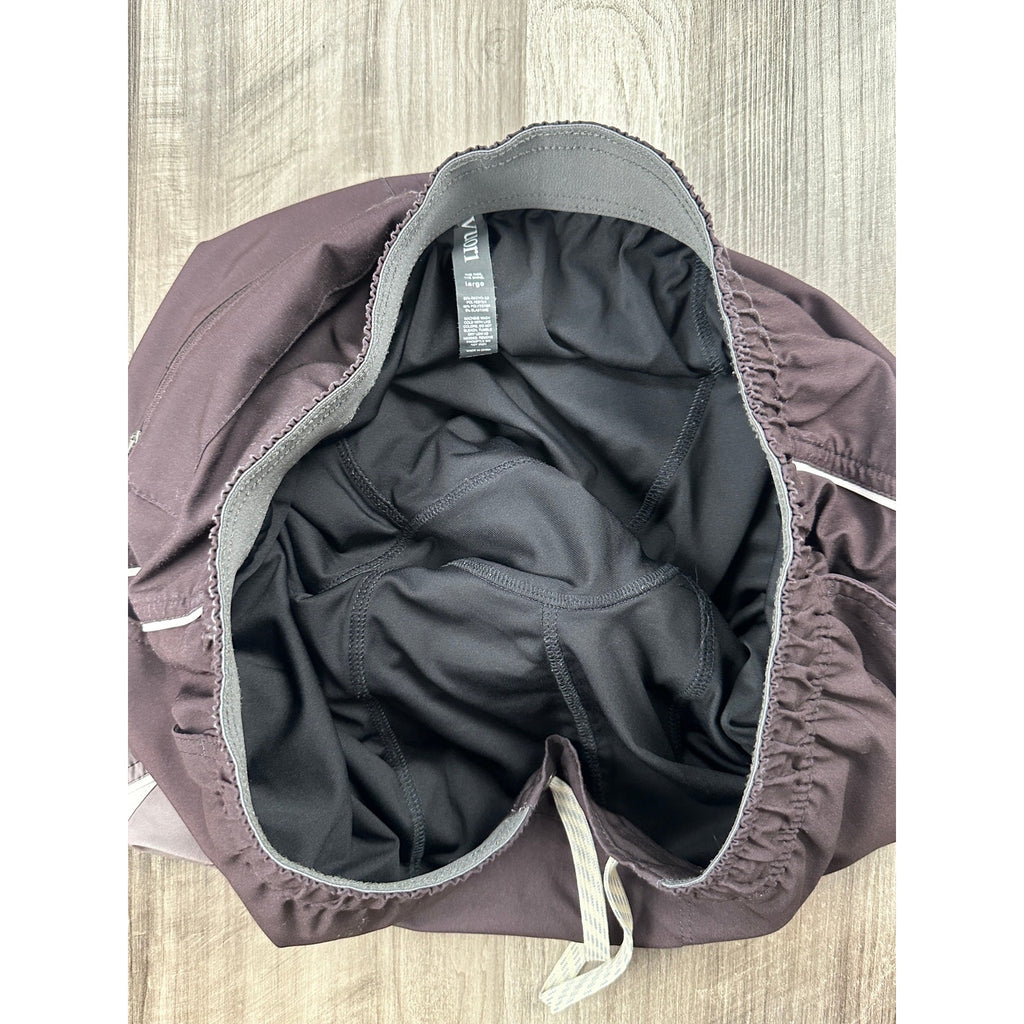Vuori Trail Shorts 2.0 Lined in Brown Light Gray and White Stripe — Size Large // Preowned