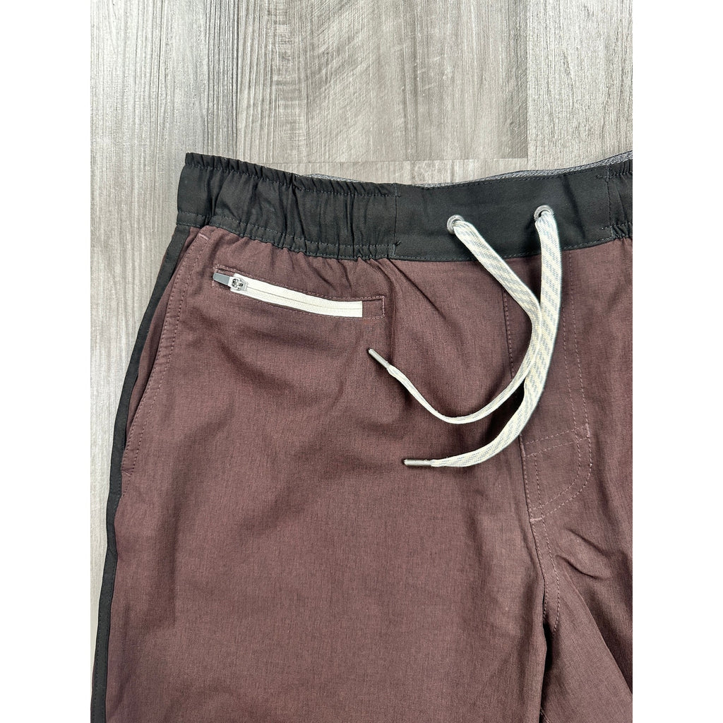 Vuori Banks Performance Athletic Shorts in Dark Burgundy Black — Size Medium // Preowned