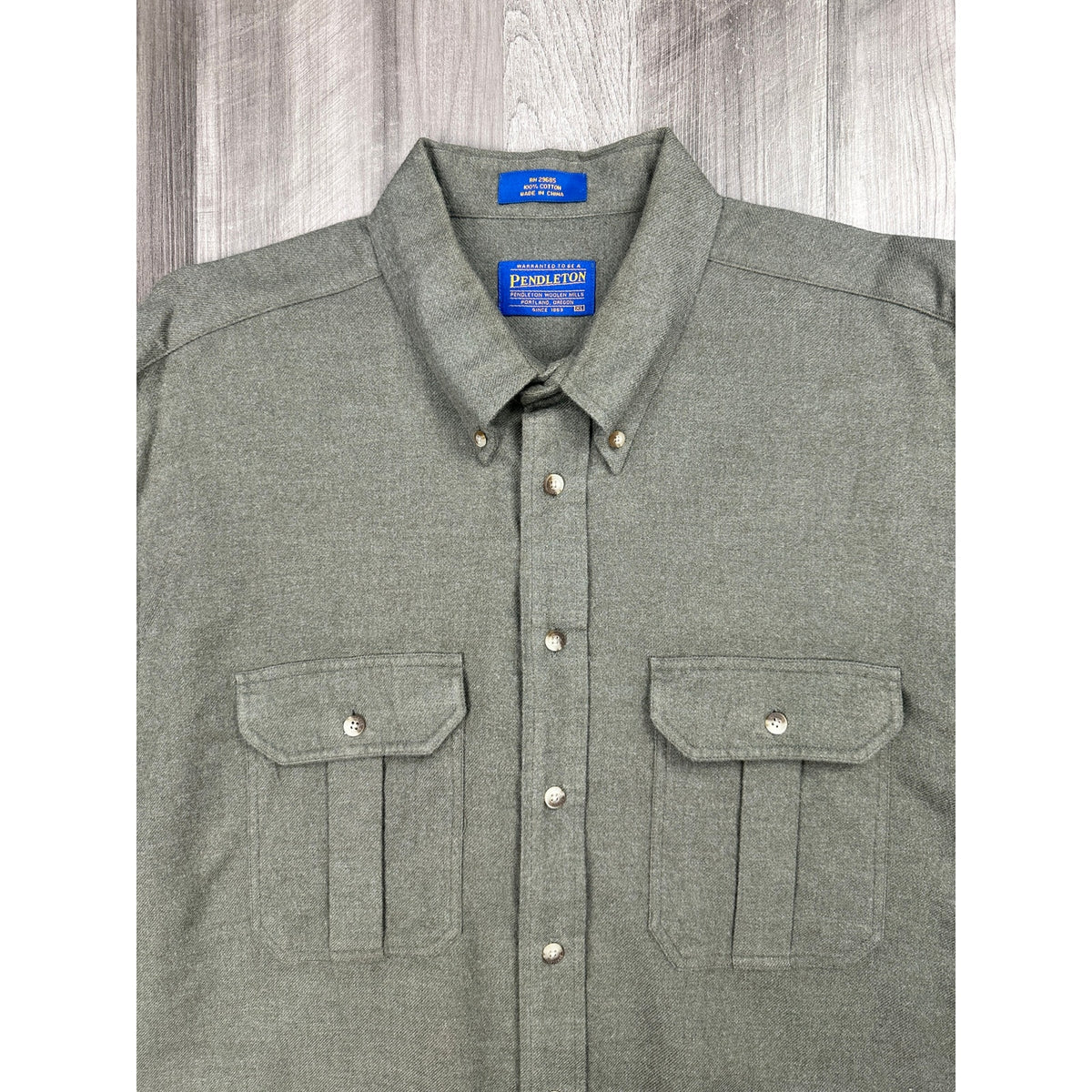 Pendleton Burnside Flannel Two Pocket Long Sleeve Button Down Shirt — Size XL // Preowned