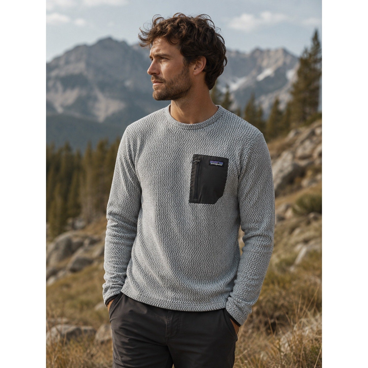 Patagonia R1 Air Crew Fleece Pullover in Light Plume Gray — Size Medium // Preowned