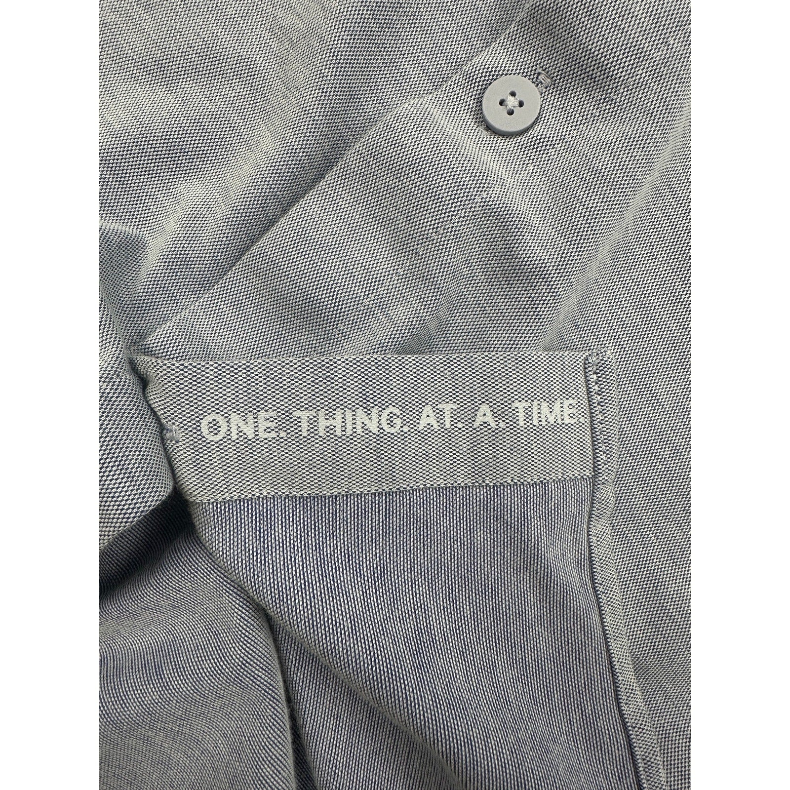 Lululemon Commission Long Sleeve Pocket Shirt in Light Gray — Size XL // Preowned