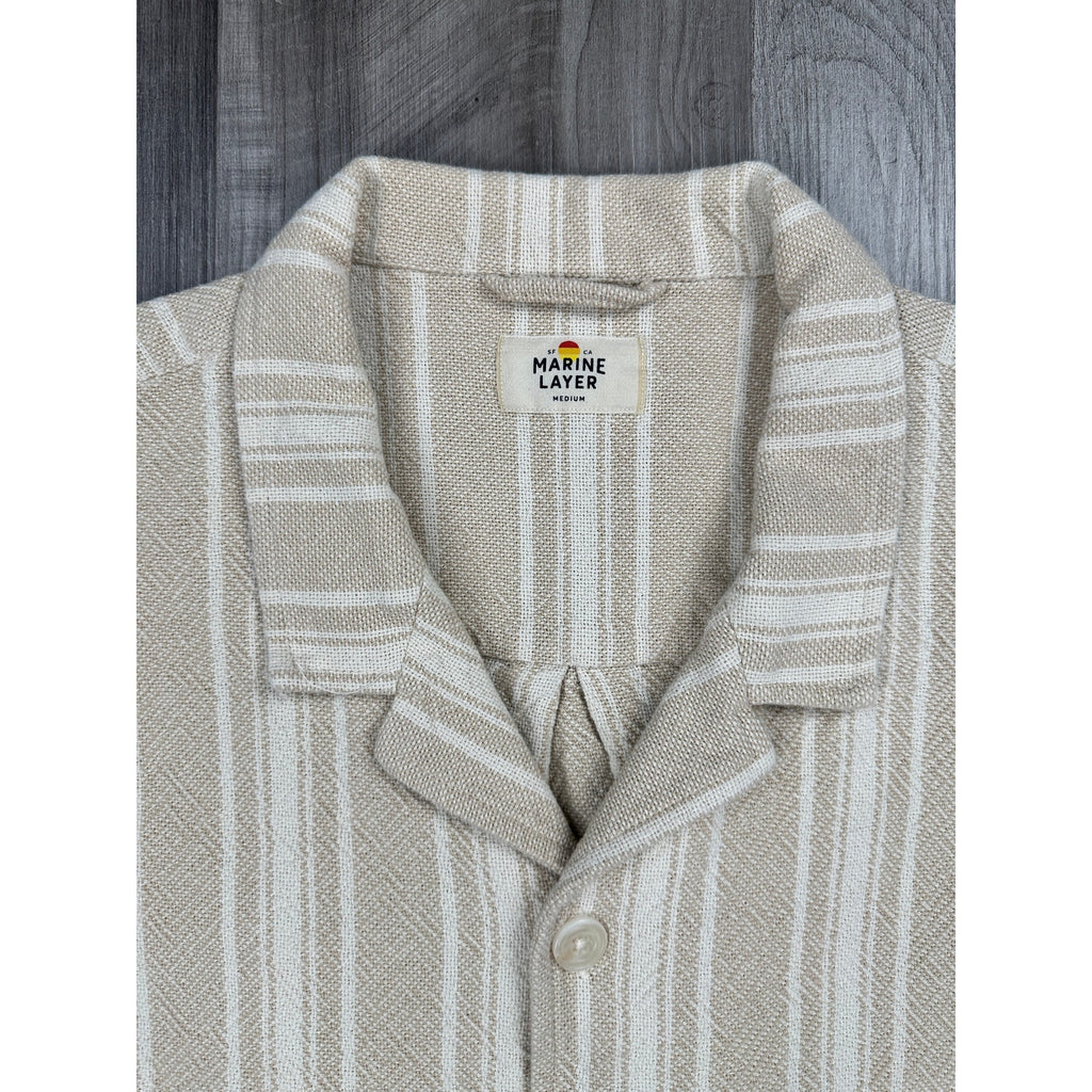 Marine Layer Natural Vertical Stripe Short Sleeve Woven Camp Shirt in Natural Tan, White — Size Medium // Preowned