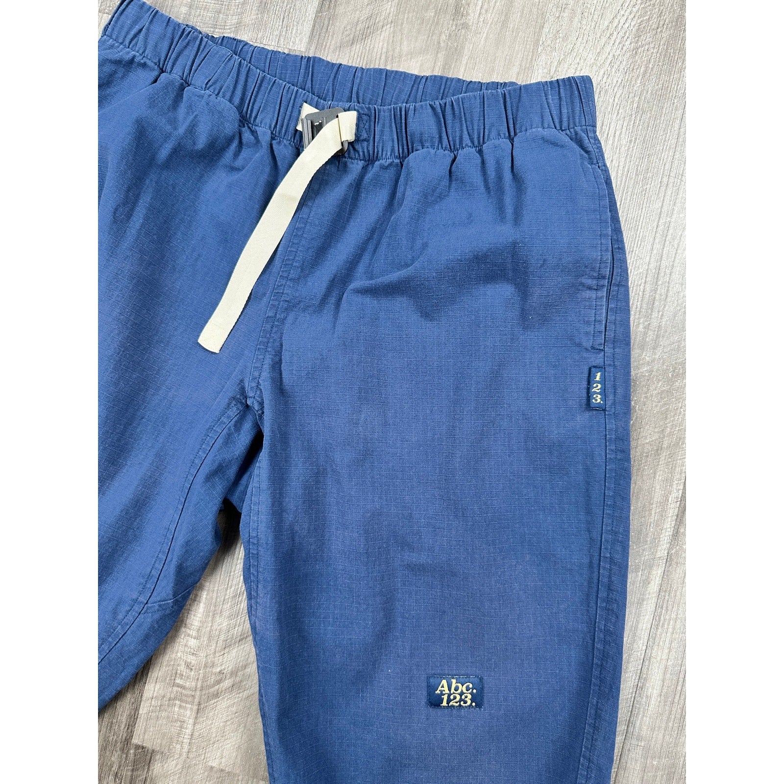 Advisory Board Crystals Ripstop Belted Elastic Waist Pants in Washed Navy — Size Medium // Preowned