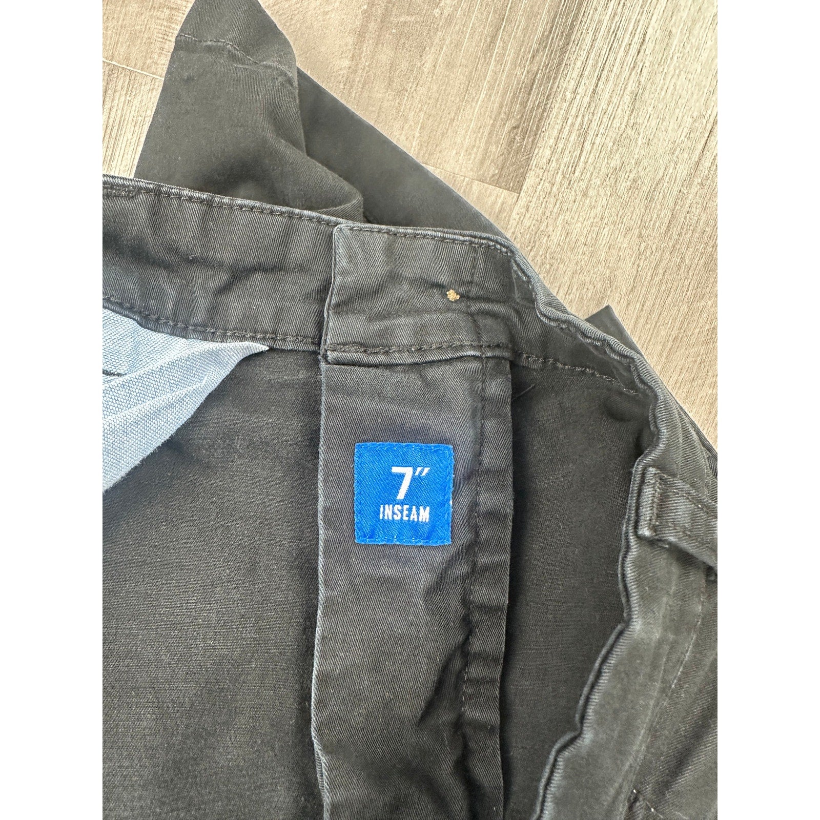 Chubbies The Flat Front Collection Regular Fit 7" Chino Shorts in Shadowstorm Black — Size 32 // Preowned