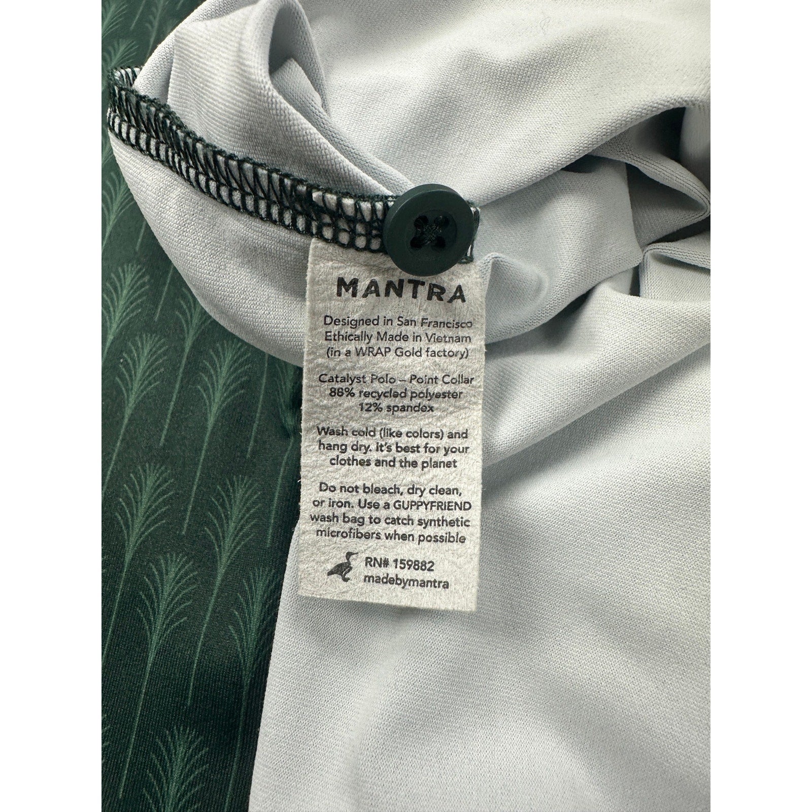 Mantra Catalyst Point Collar Golf Polo in Green — Size XL // Preowned