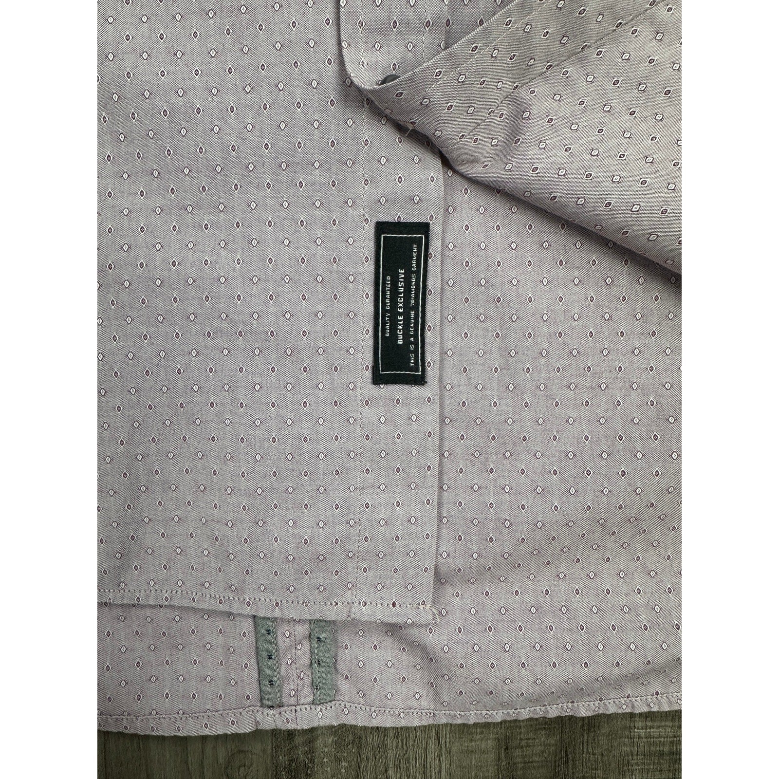 7 Diamonds Weekend Love Long Sleeve Button Down in Burgundy — Size 2XL // Preowned