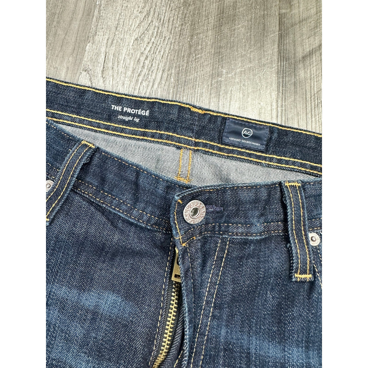 AG Adriano Goldschmied The Protégé Straight Leg Hunts Wash Jeans — Size 36x36 // Preowned