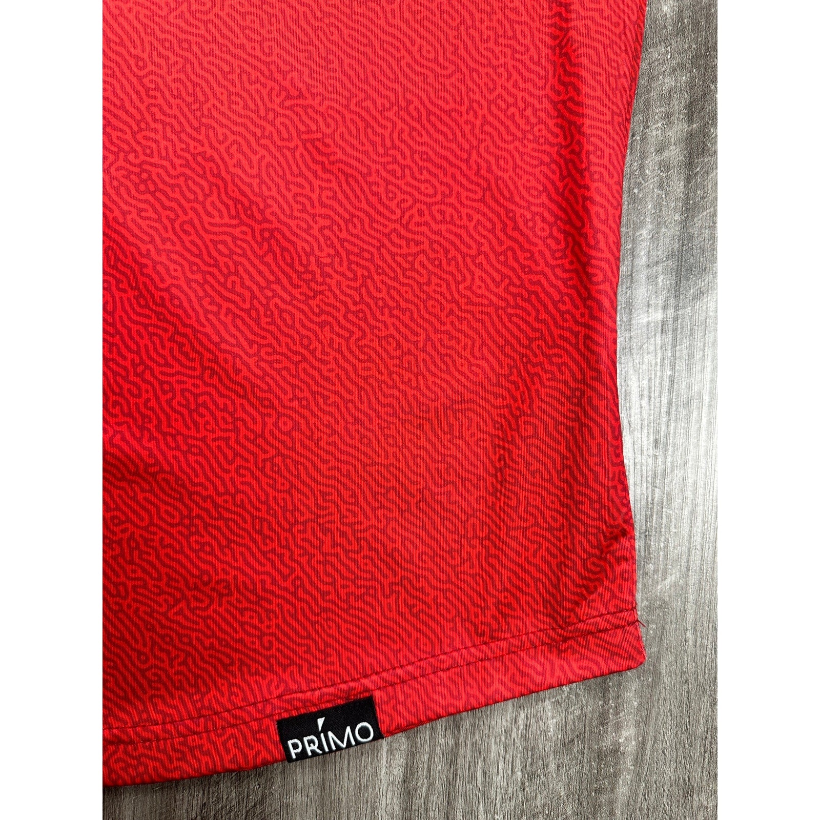 Primo Red Maze Classic Golf Polo in Red and Dark Red — Size XL // Preowned