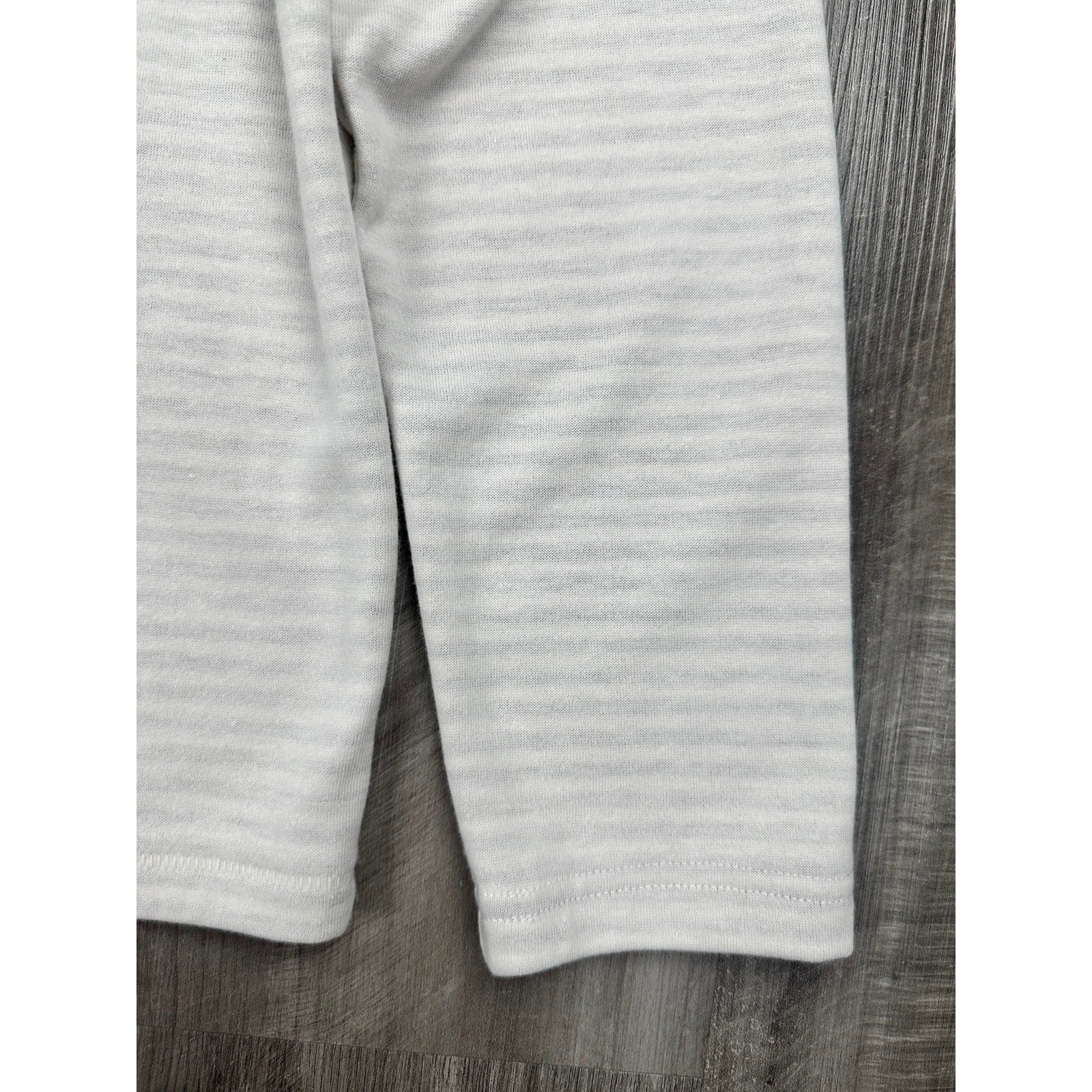 Billy Reid Louis Striped Slim Fit Long Sleeve Henley in Cream, Gray — Size Medium // Preowned