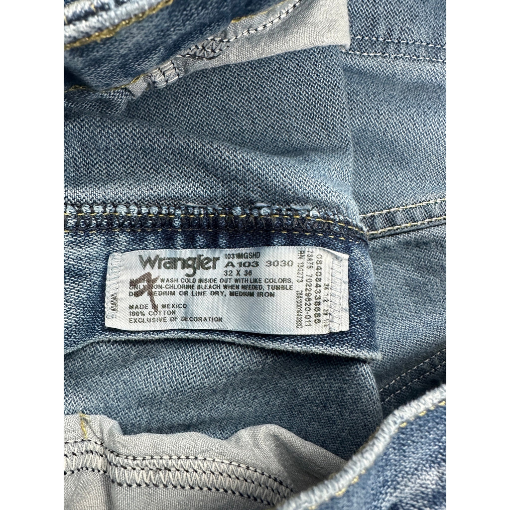 Wrangler George Strait Cowboy Cut Relaxed Fit Jean in Blue — Size 32x36 // Preowned