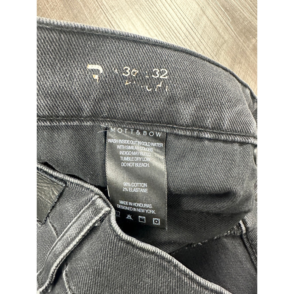 Mott and Bow Straight Stone Washed Jean in Black — Size 36x32 // Preowned