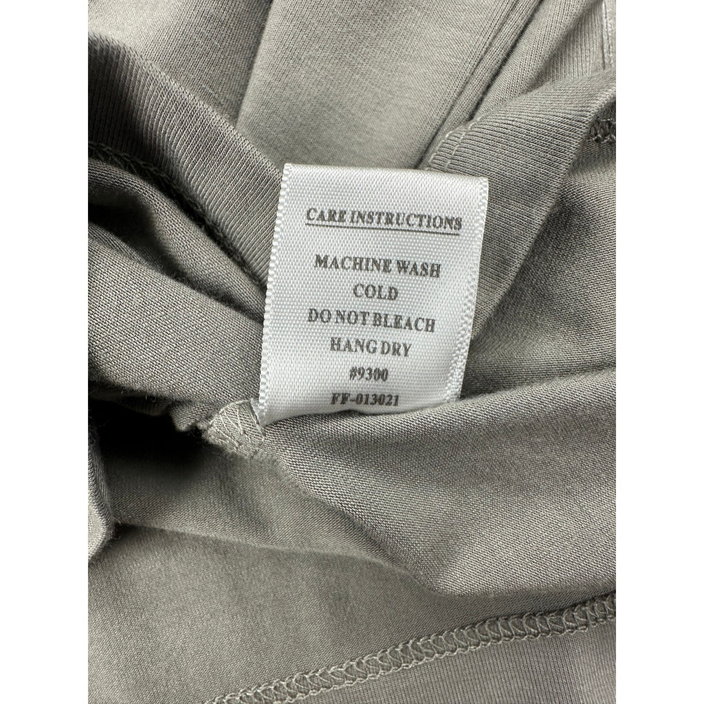 Free Fly Bamboo Flex Long Sleeve Henley in Gray — Size Large // Preowned