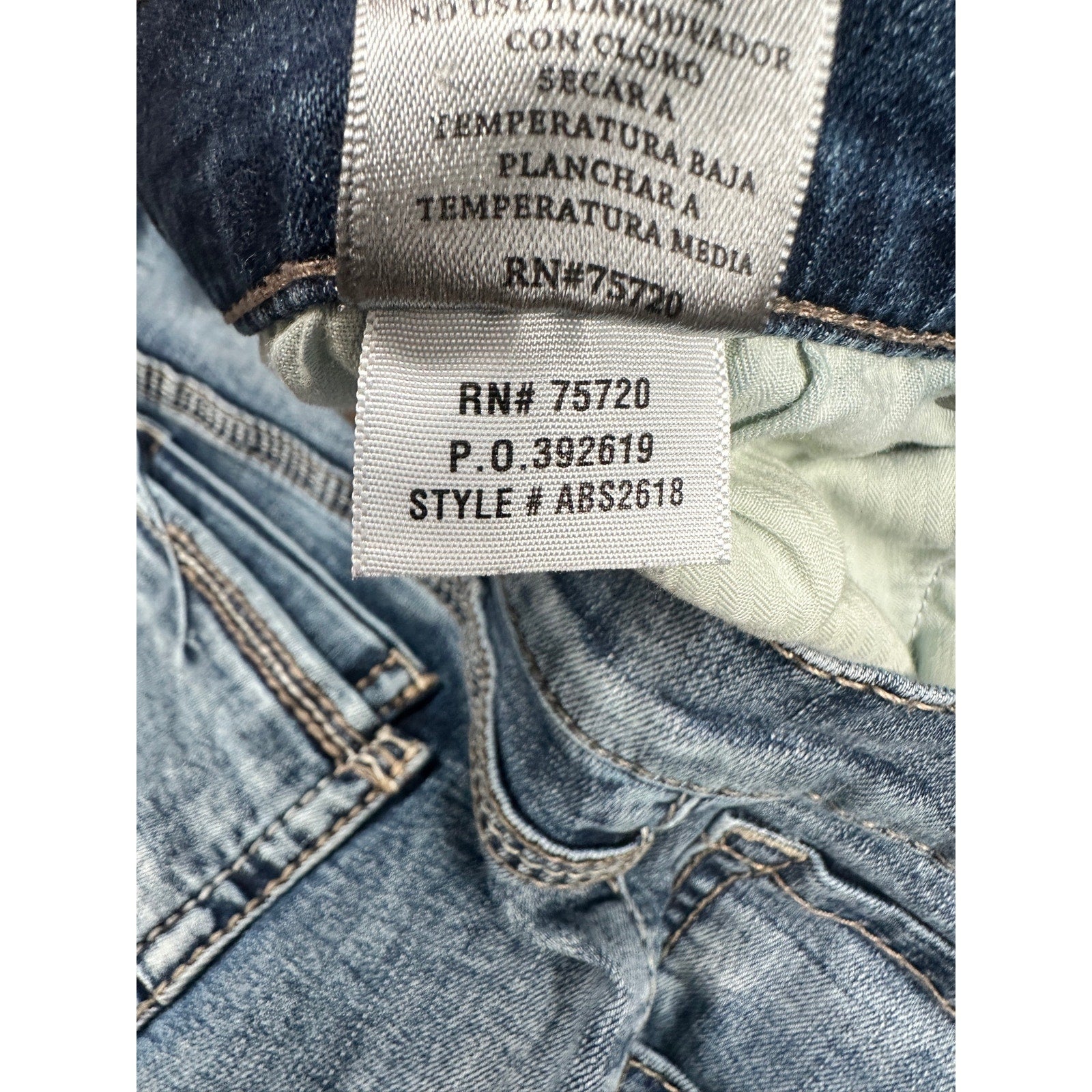 BKE Nolan Straight Leg Stretch Jean in Blue — Size 38R // Preowned
