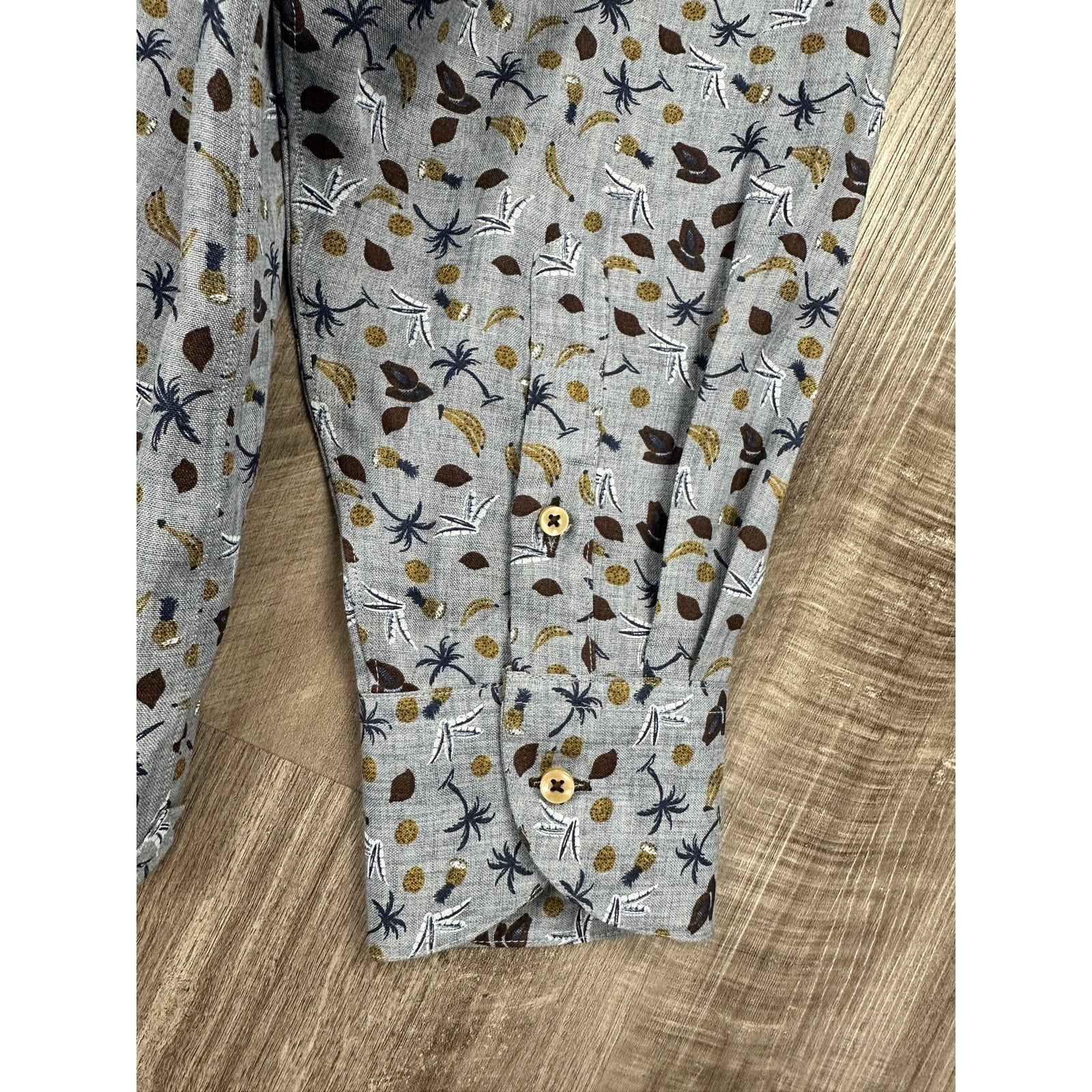 Knot Standard Linen Tropical Long Sleeve Shirt in Gray with Bananas, Pineapples, Coconuts, Palm Trees — Size 2XL // Preowned