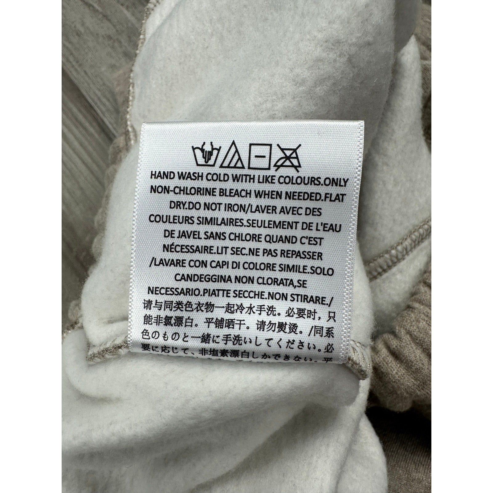 Fear of God Essentials Classic Fleece Sweat Shorts in Light Heather Oatmeal Tan — Size Large // Preowned