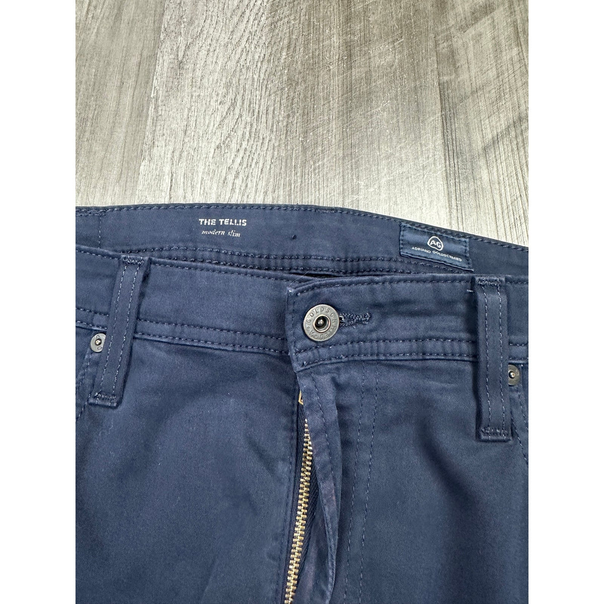 AG Adriano Goldschmied The Tellis Modern Slim Straight Sueded Stretch Sateen Chino Jeans — Size 34x34 // Preowned