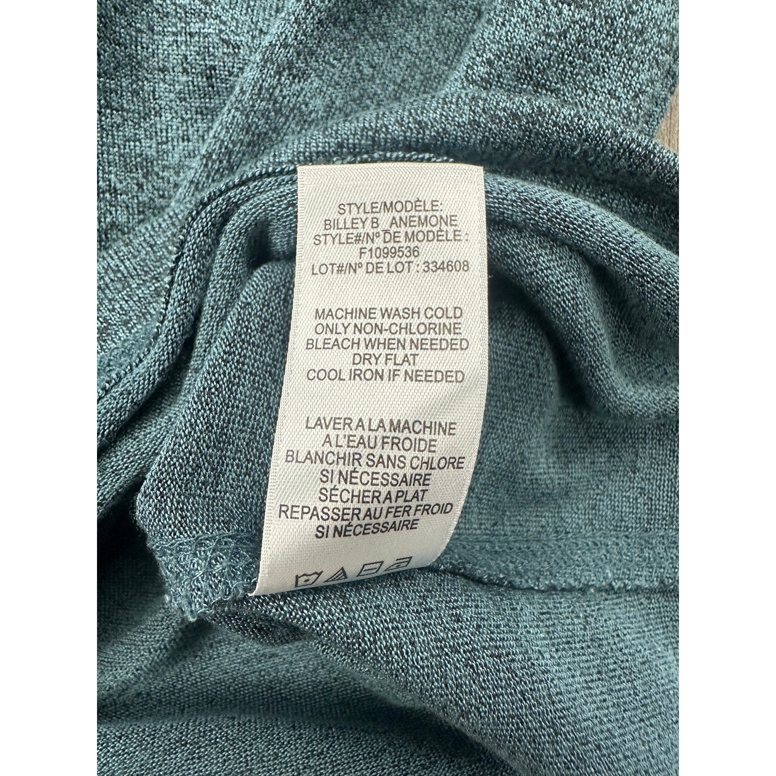 Theory Billey B Modal Long Sleeve Pullover in Anemone — Size Small // Preowned