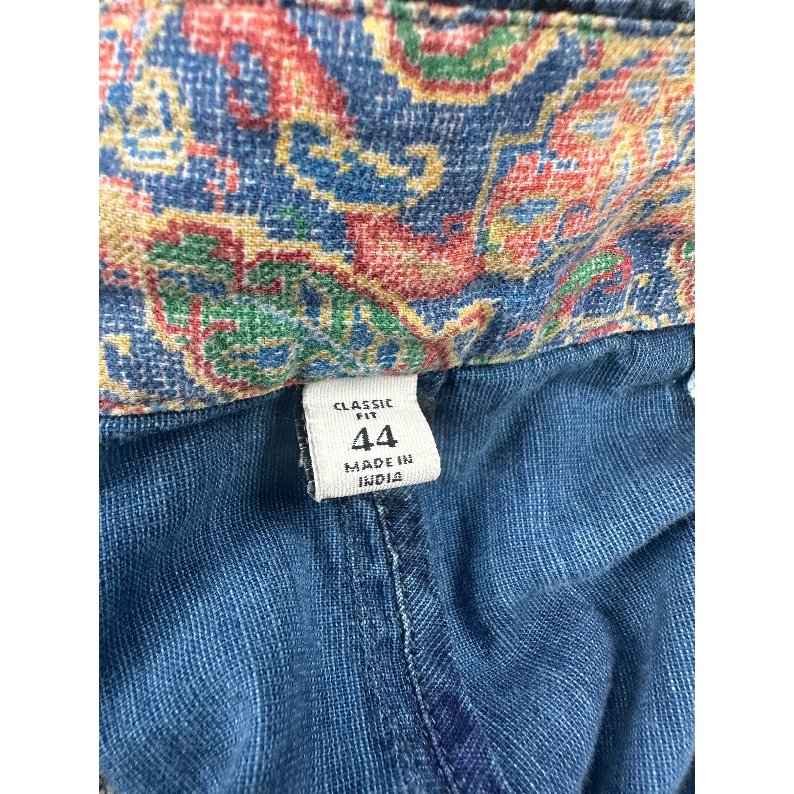 Robert Graham Floral Cotton Classic Fit Shorts in Blue and Navy — Size 44 // Preowned