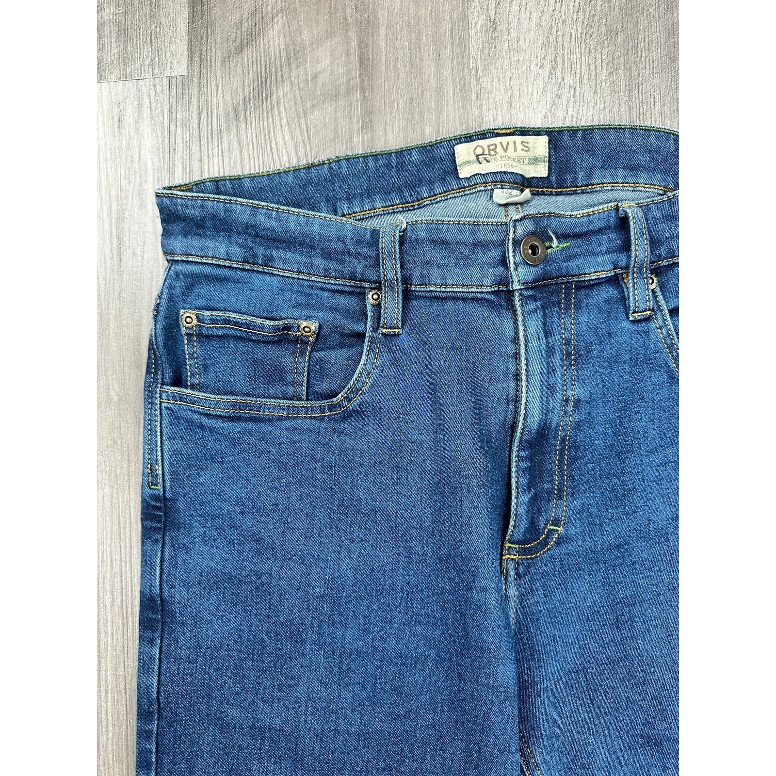 Orvis Five Pocket Straight Leg Stretch Jean in Blue — Size 32x30 // Preowned