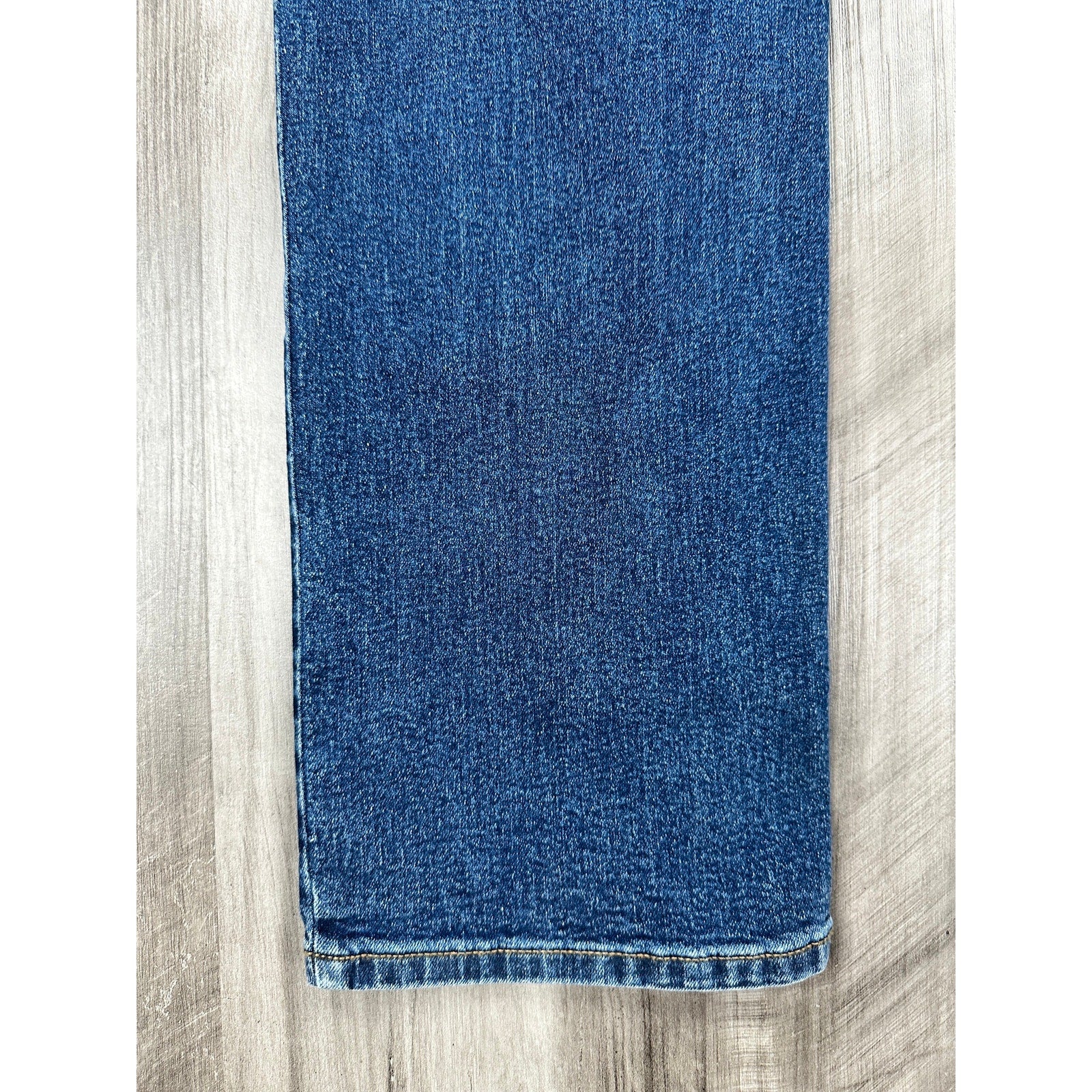 Buffalo David Bitton Straight Six Stretch Jeans in Indigo Sanded — Size 32x30